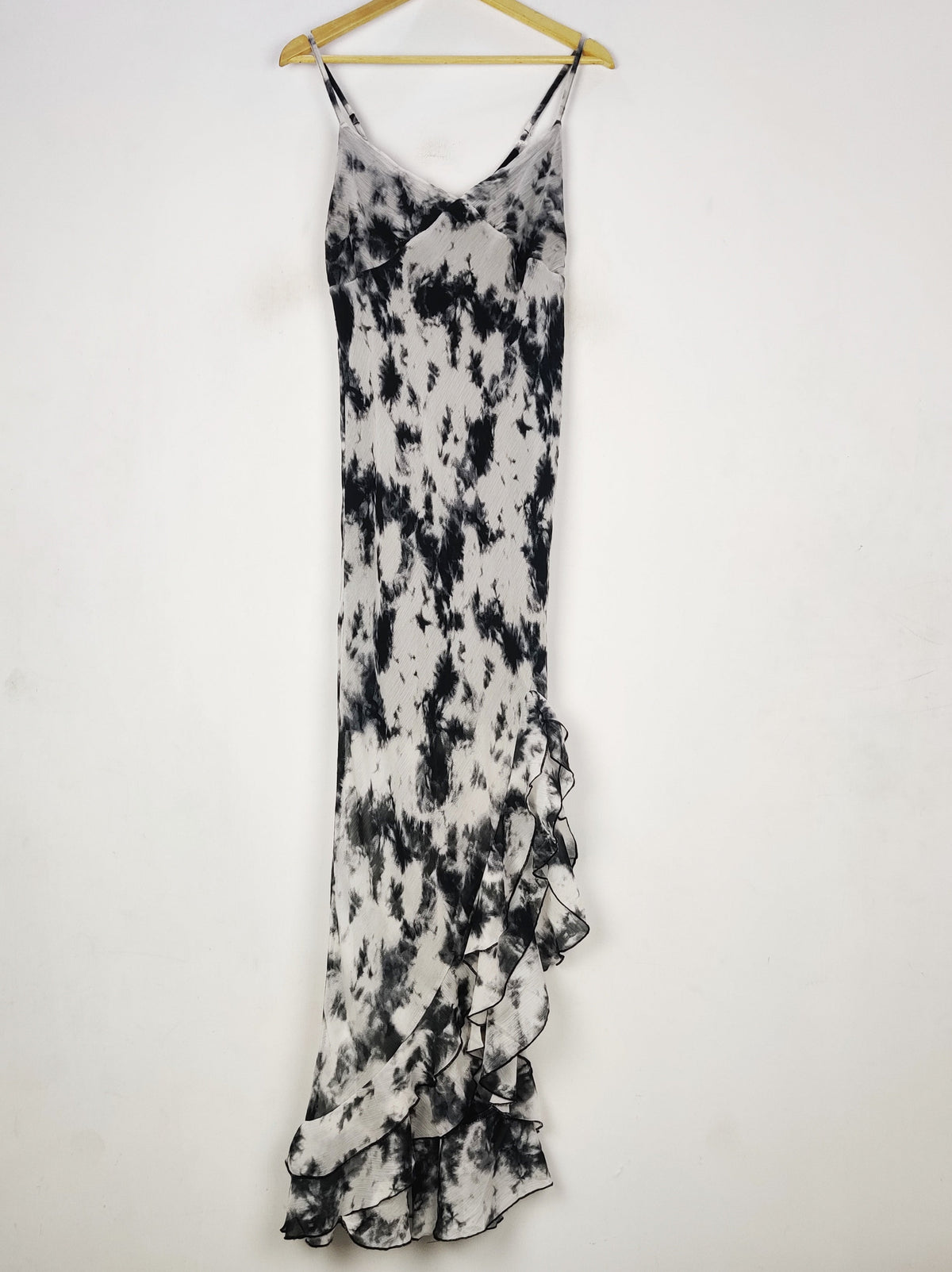 Buy online pre-used pre-loved 100% authentic & Original branded Primark (MF-5100) available in Pakistan. Top international brands avilable.