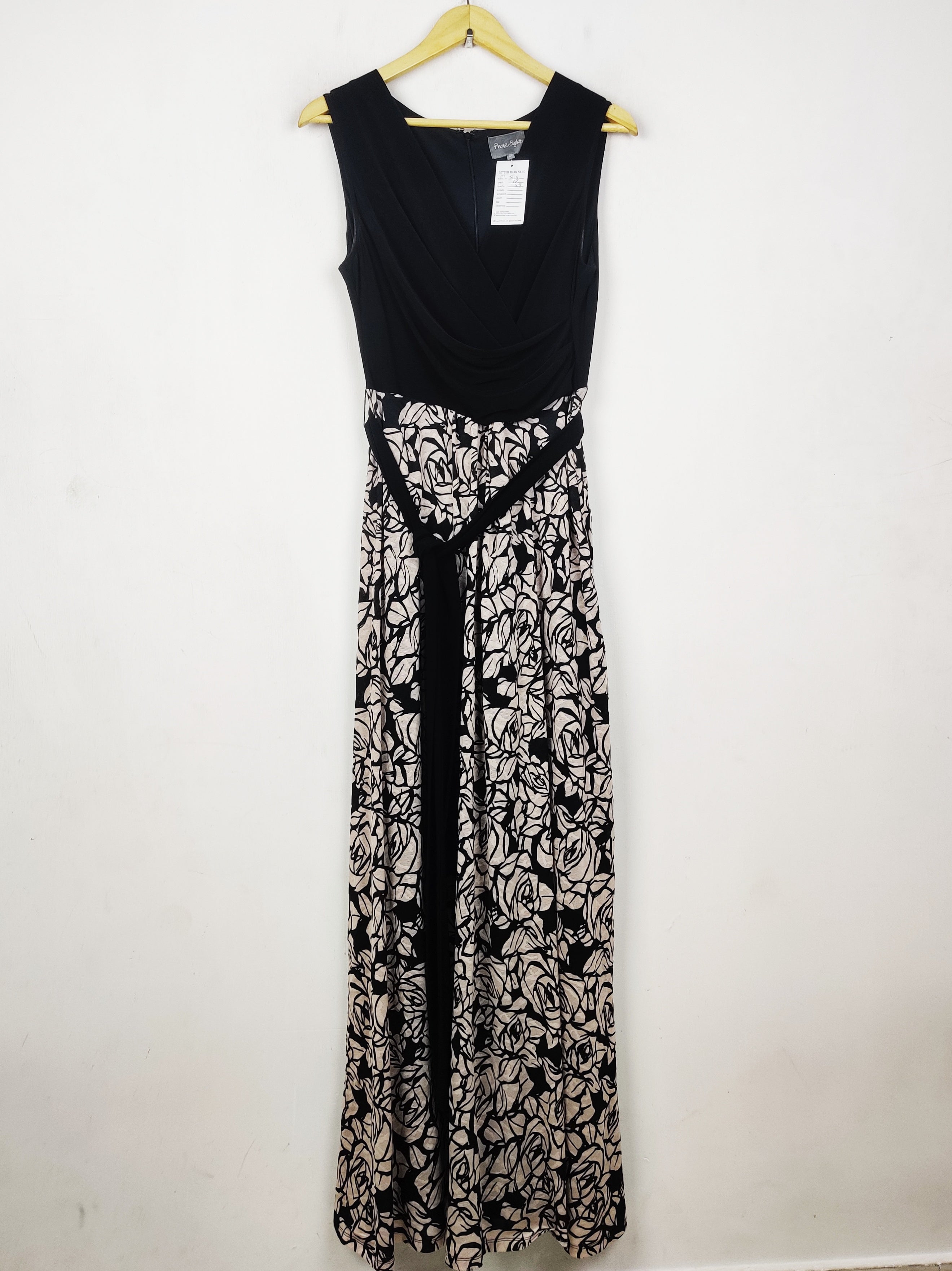 Buy online pre-used pre-loved 100% authentic & Original branded Phase Eight (MF-5115) available in Pakistan. Top international brands avilable.