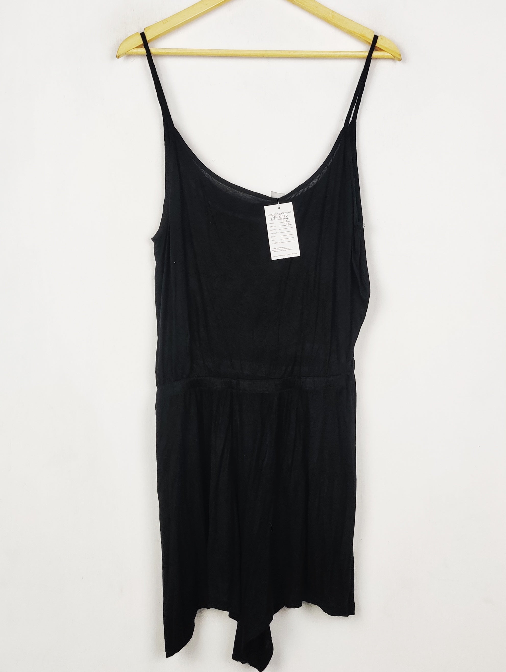Buy online pre-used pre-loved 100% authentic & Original branded H&M (MF-5123) available in Pakistan. Top international brands avilable.