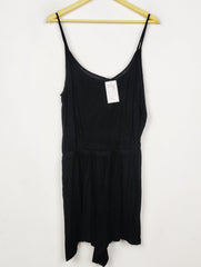 Buy online pre-used pre-loved 100% authentic & Original branded H&M (MF-5123) available in Pakistan. Top international brands avilable.