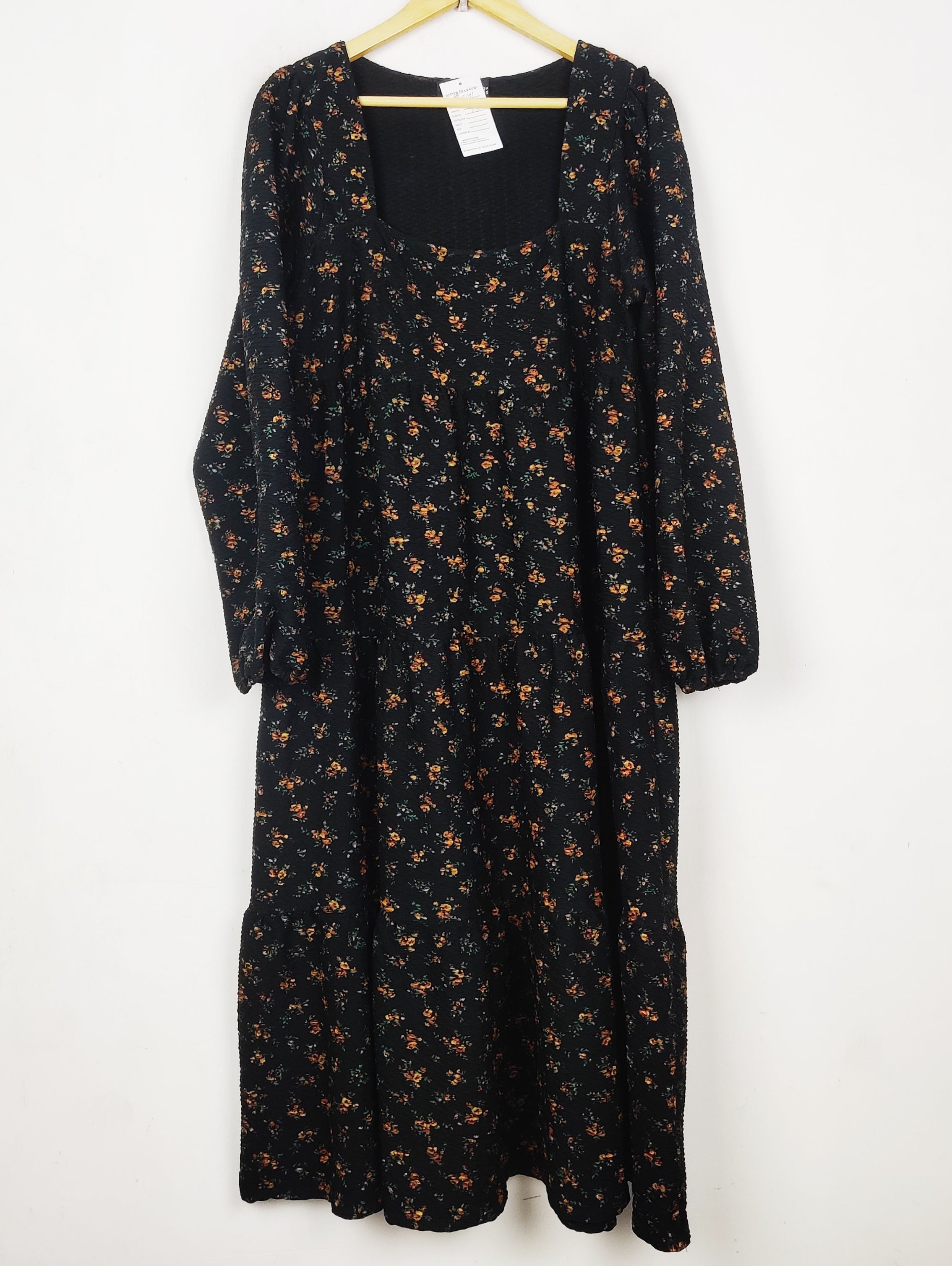 Buy online pre-used pre-loved 100% authentic & Original branded Asos (MF-5141) available in Pakistan. Top international brands avilable.