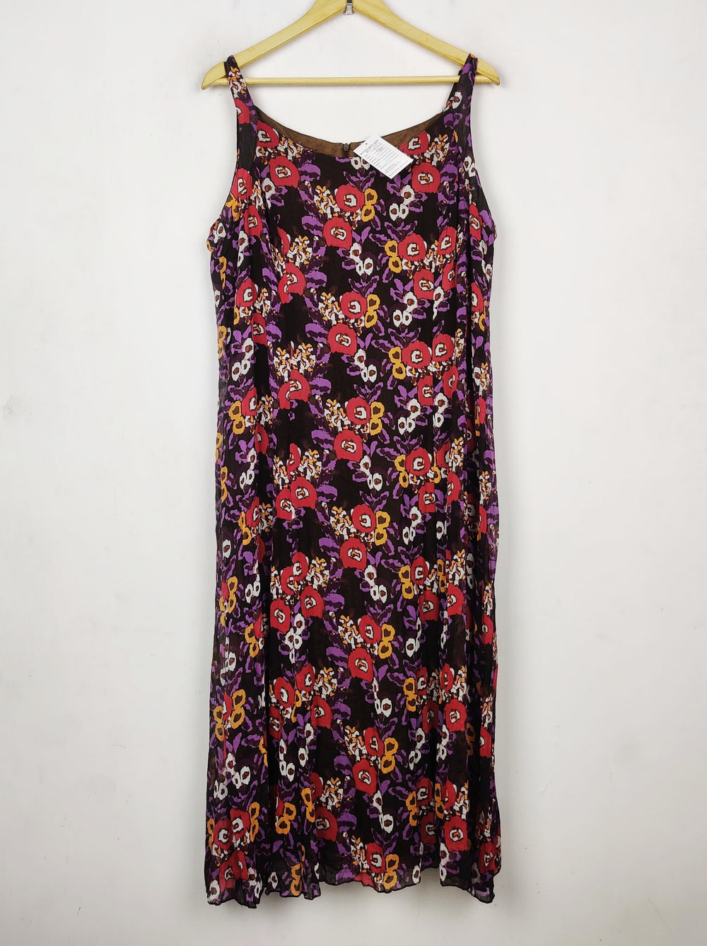Buy online pre-used pre-loved 100% authentic & Original branded Unknown Brand (MF-5143) available in Pakistan. Top international brands avilable.