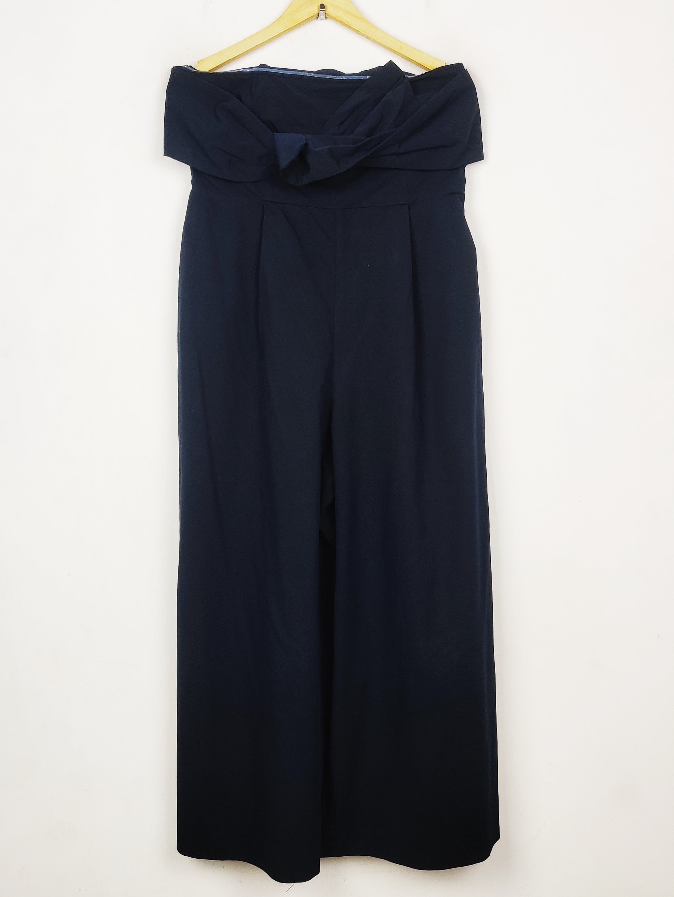 Buy online pre-used pre-loved 100% authentic & Original branded Topshop (MF-5153) available in Pakistan. Top international brands avilable.