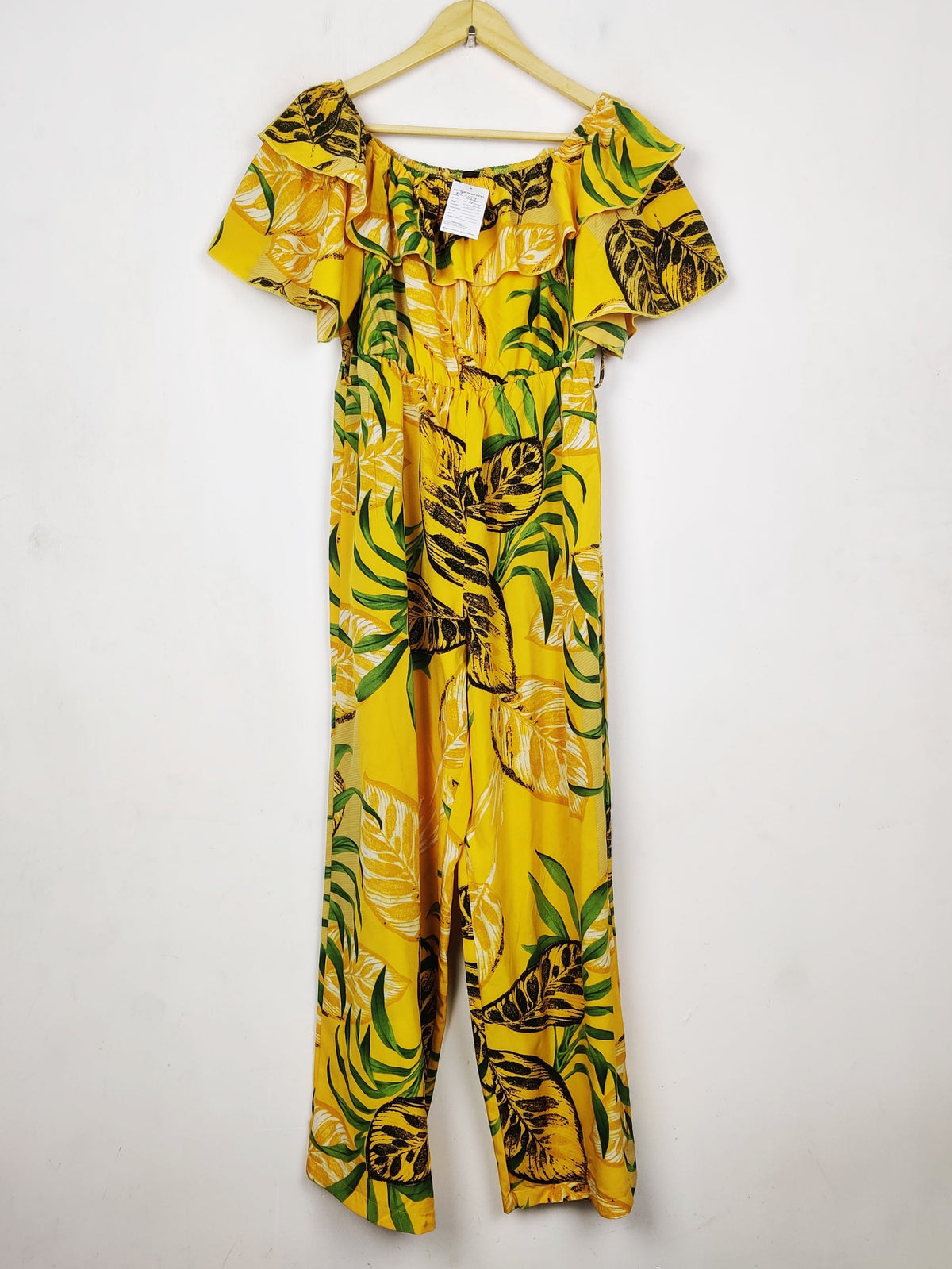 Buy online pre-used pre-loved 100% authentic & Original branded Shein (MF-5154) available in Pakistan. Top international brands avilable.