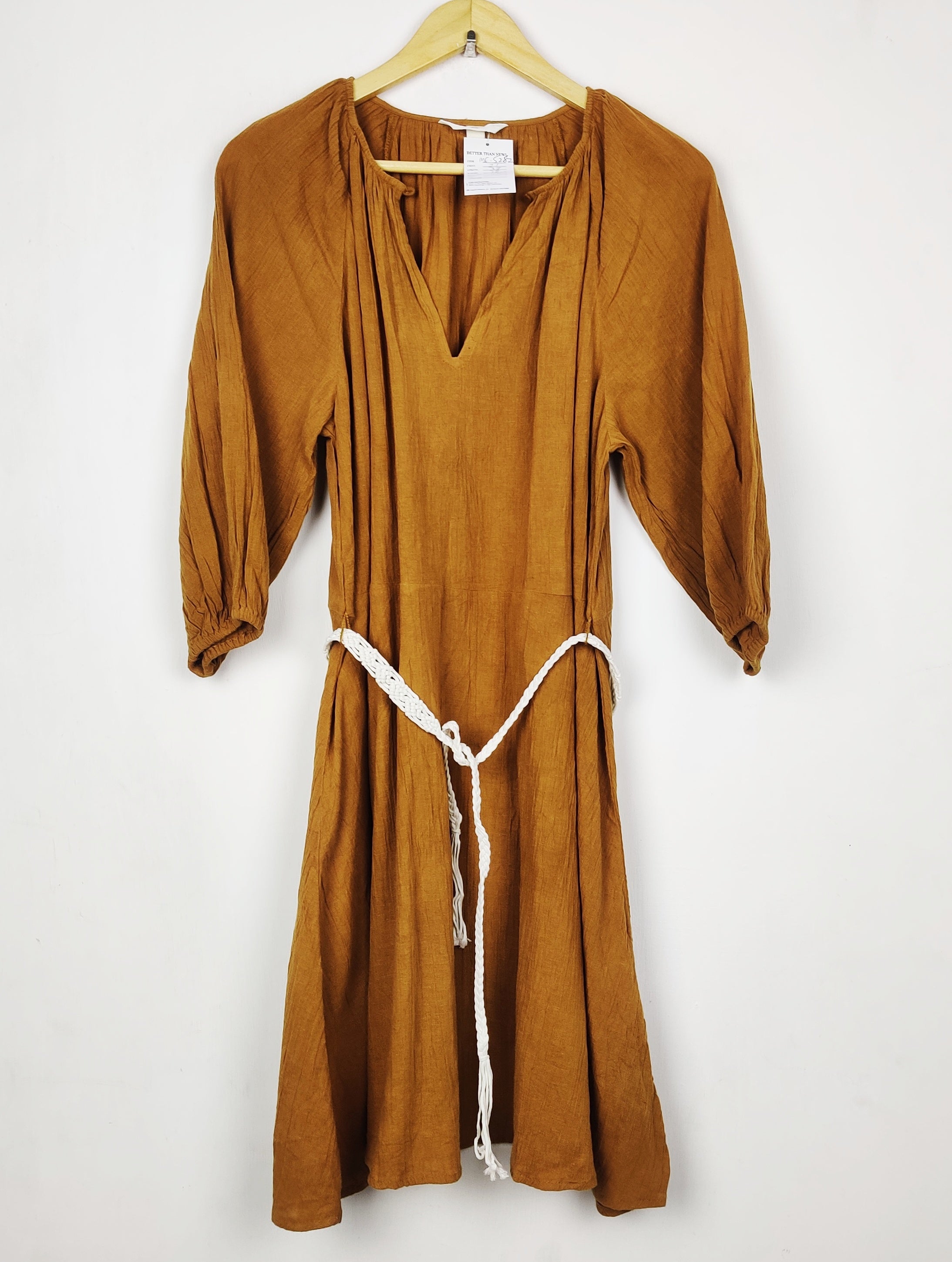 Buy online pre-used pre-loved 100% authentic & Original branded H&M (MF-5282) available in Pakistan. Top international brands avilable.