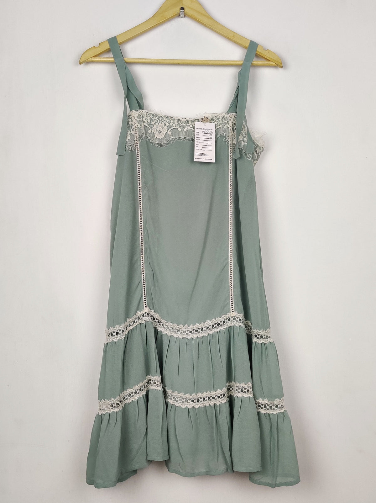 Buy online pre-used pre-loved 100% authentic & Original branded H&M (MF-5294) available in Pakistan. Top international brands avilable.