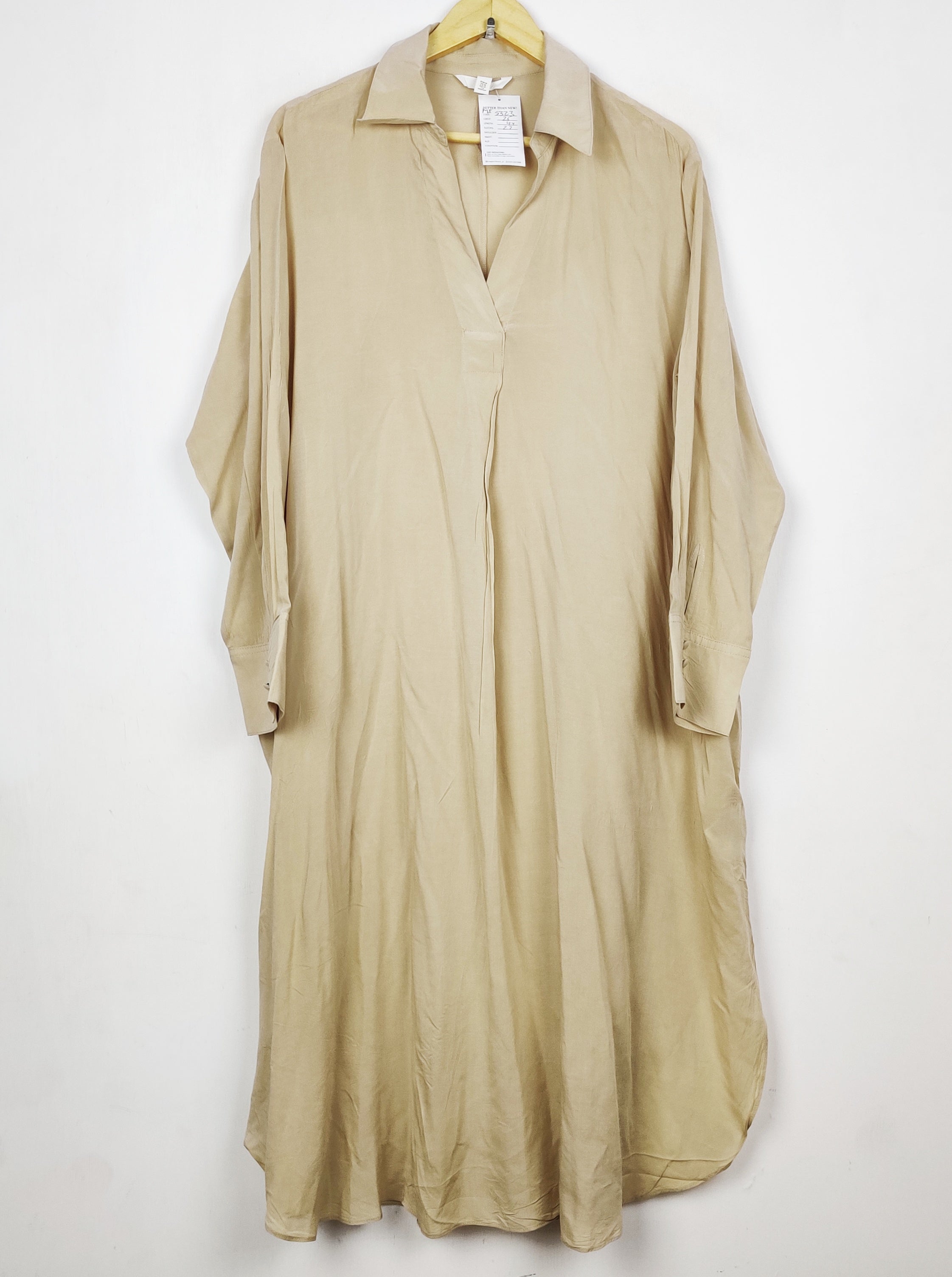 Buy online pre-used pre-loved 100% authentic & Original branded H&M (MF-5323) available in Pakistan. Top international brands avilable.