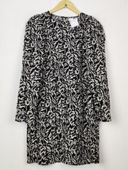 Buy online pre-used pre-loved 100% authentic & Original branded H&M (MF-5343) available in Pakistan. Top international brands avilable.