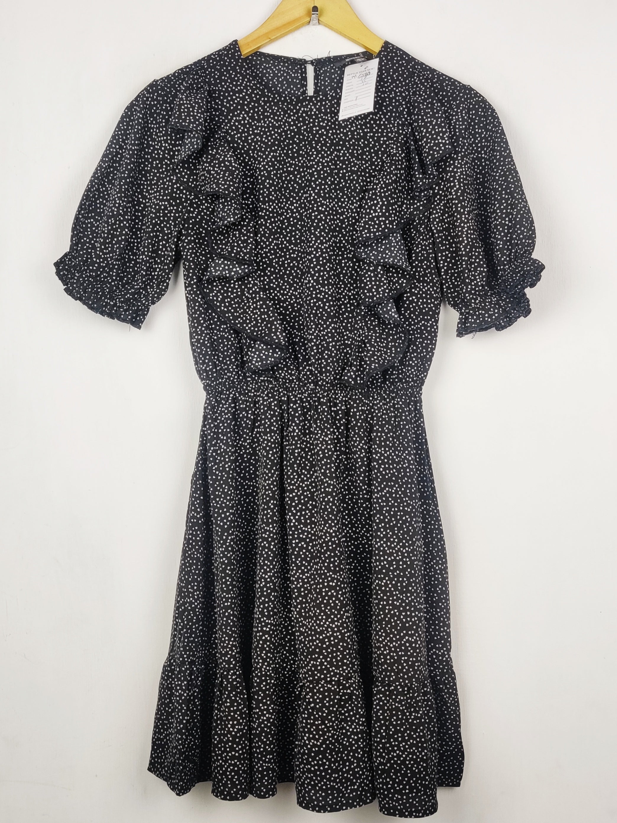 Buy online pre-used pre-loved 100% authentic & Original branded Missguided (MF-5380) available in Pakistan. Top international brands avilable.