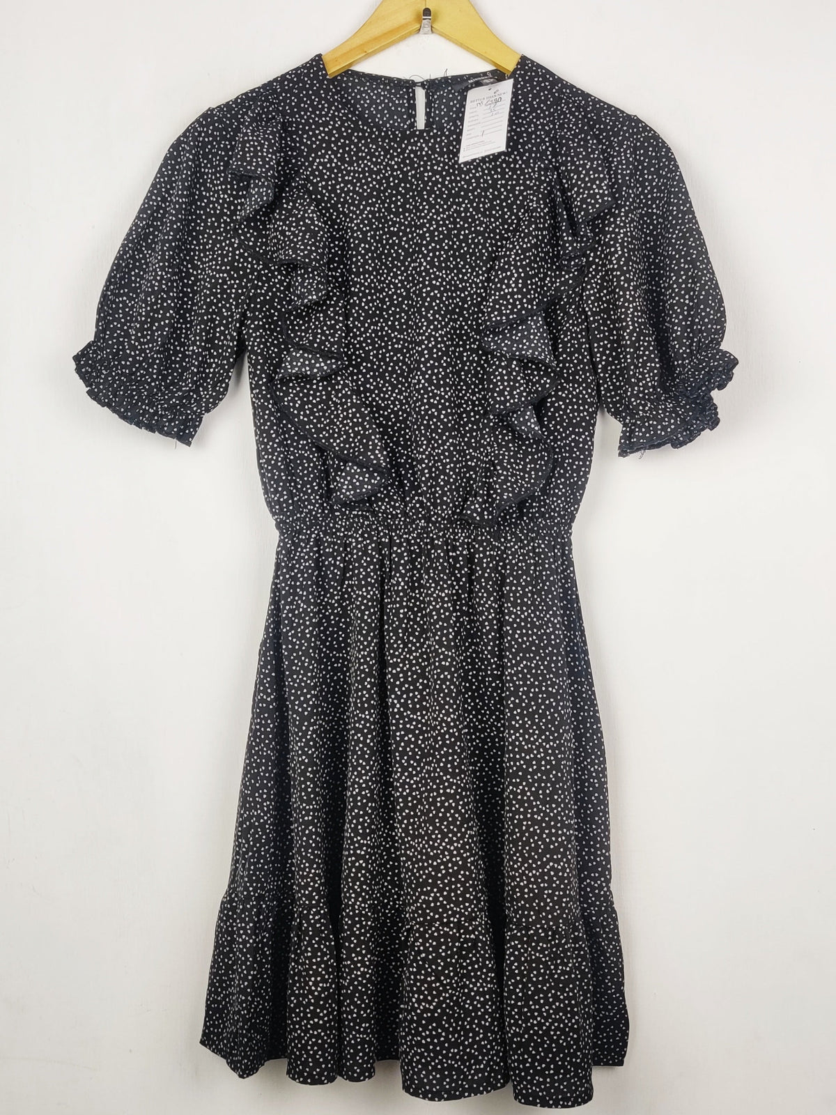 Buy online pre-used pre-loved 100% authentic & Original branded Missguided (MF-5380) available in Pakistan. Top international brands avilable.