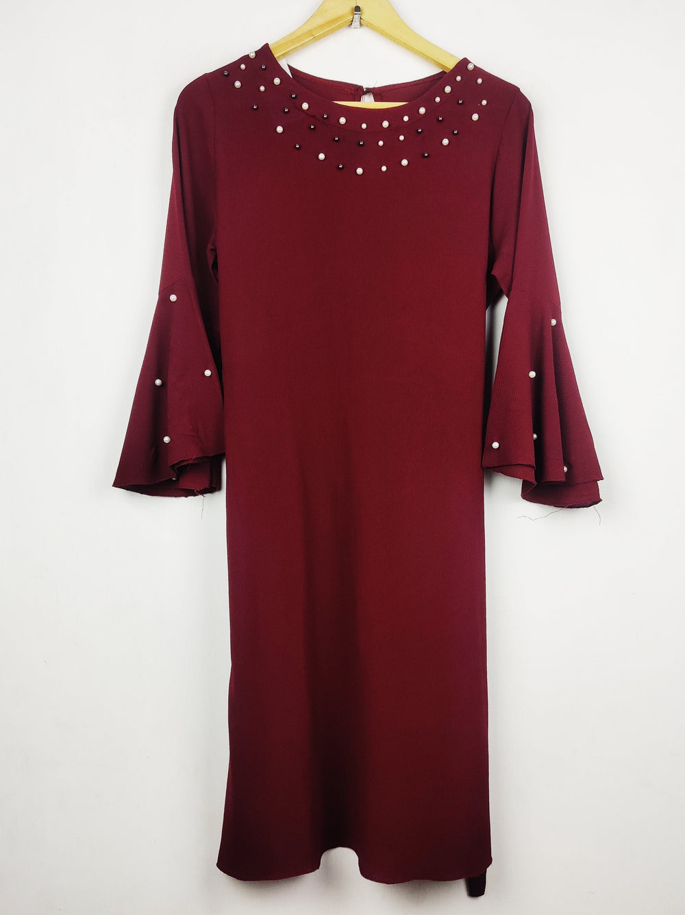 Buy online pre-used pre-loved 100% authentic & Original branded Unknown Brand (MF-5384) available in Pakistan. Top international brands avilable.