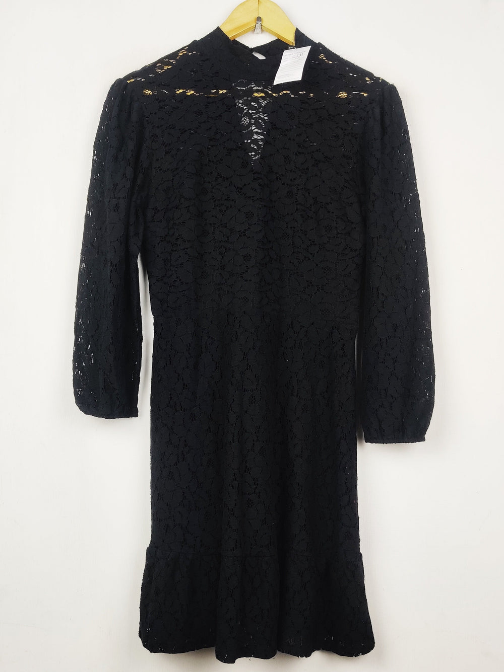 Buy online pre-used pre-loved 100% authentic & Original branded River Island (MF-5398) available in Pakistan. Top international brands avilable.
