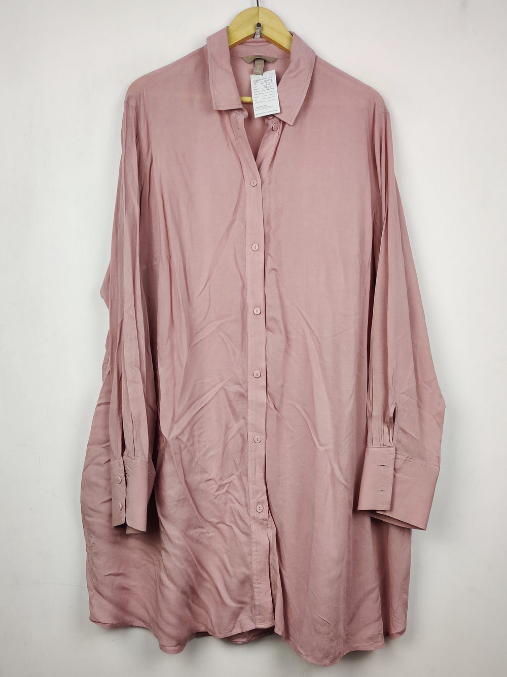 Buy online pre-used pre-loved 100% authentic & Original branded H&M (MF-5399) available in Pakistan. Top international brands avilable.