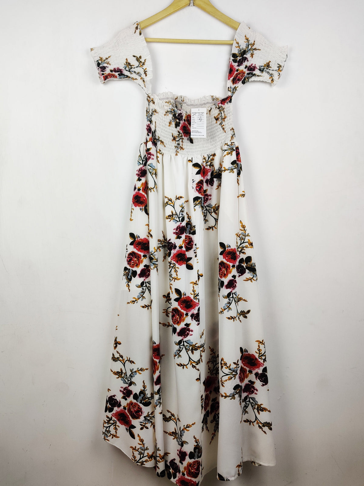 Buy online pre-used pre-loved 100% authentic & Original branded Unknown Brand (MF-5405) available in Pakistan. Top international brands avilable.