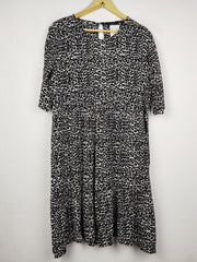 Buy online pre-used pre-loved 100% authentic & Original branded Dorothy Perkins (MF-5419) available in Pakistan. Top international brands avilable.