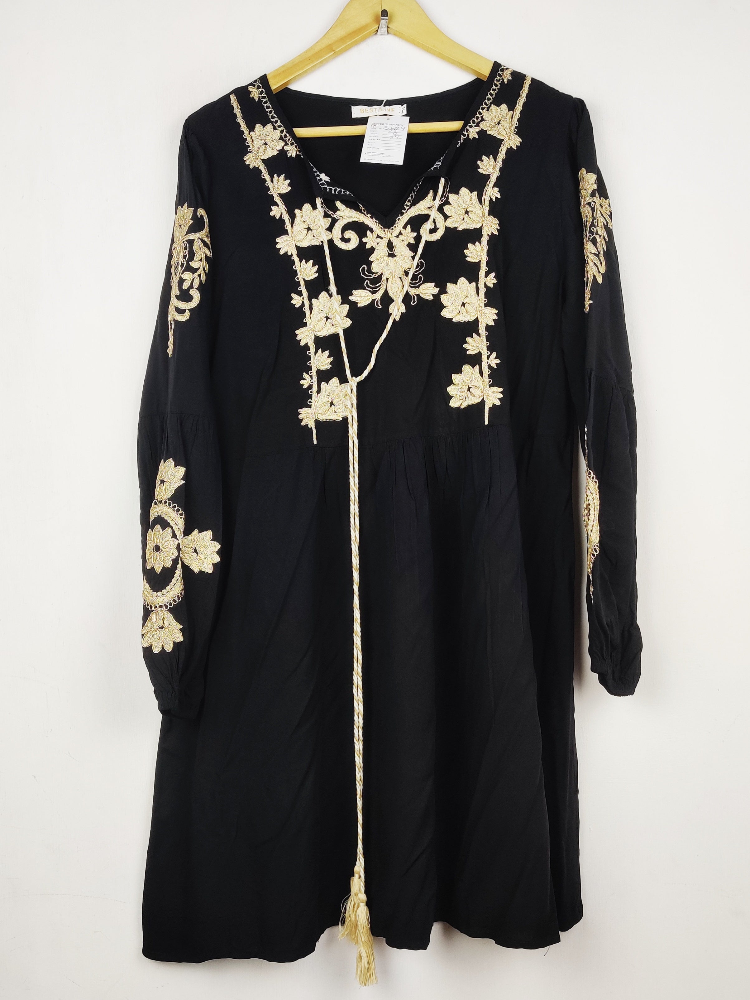 Buy online pre-used pre-loved 100% authentic & Original branded Best Lives (MF-5429) available in Pakistan. Top international brands avilable.