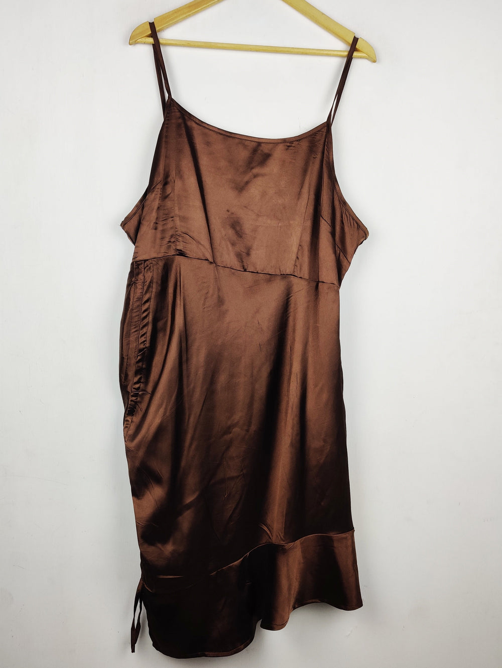 Buy online pre-used pre-loved 100% authentic & Original branded Shein (MF-5447) available in Pakistan. Top international brands avilable.