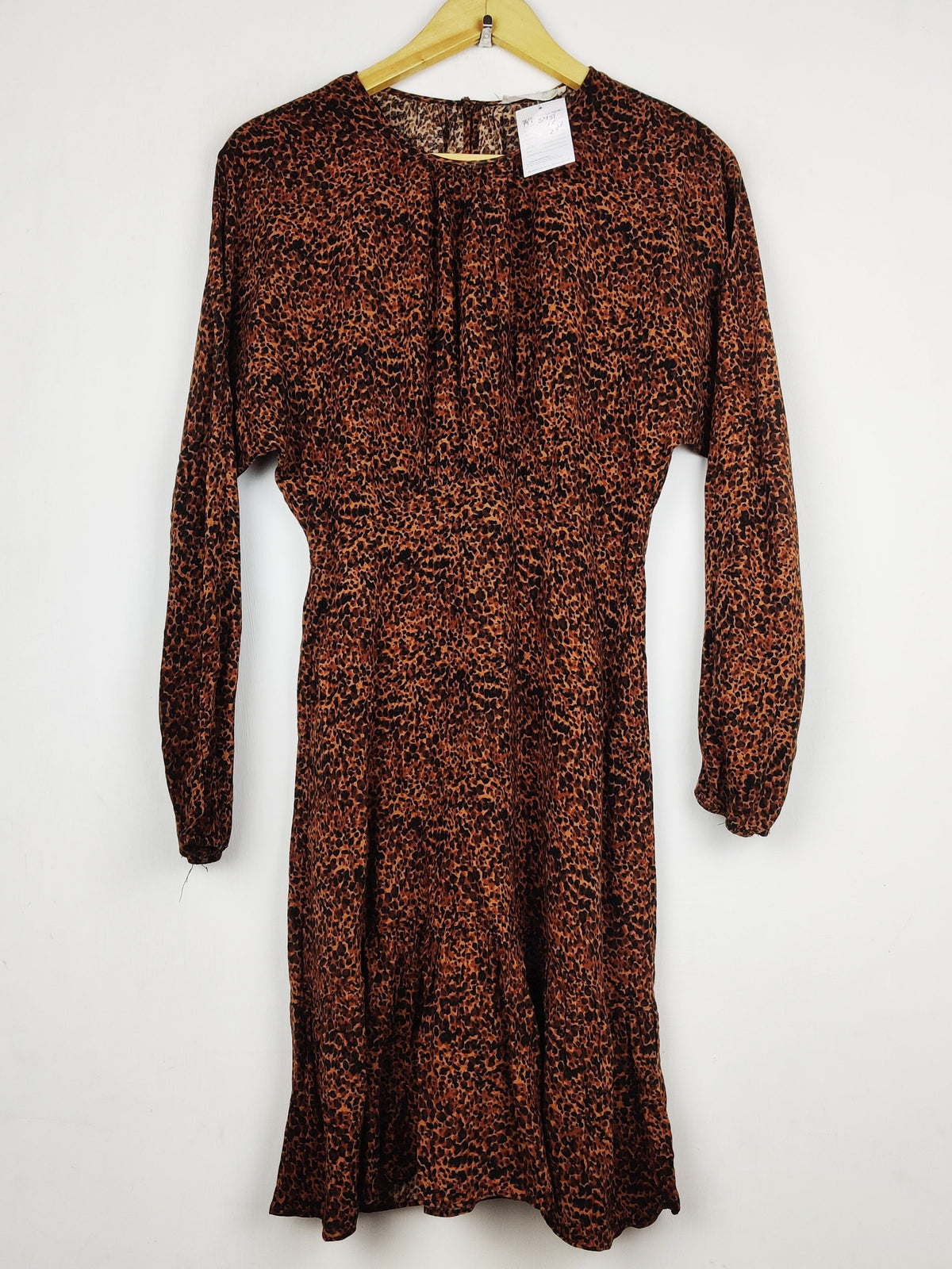 Buy online pre-used pre-loved 100% authentic & Original branded Primark (MF-5451) available in Pakistan. Top international brands avilable.