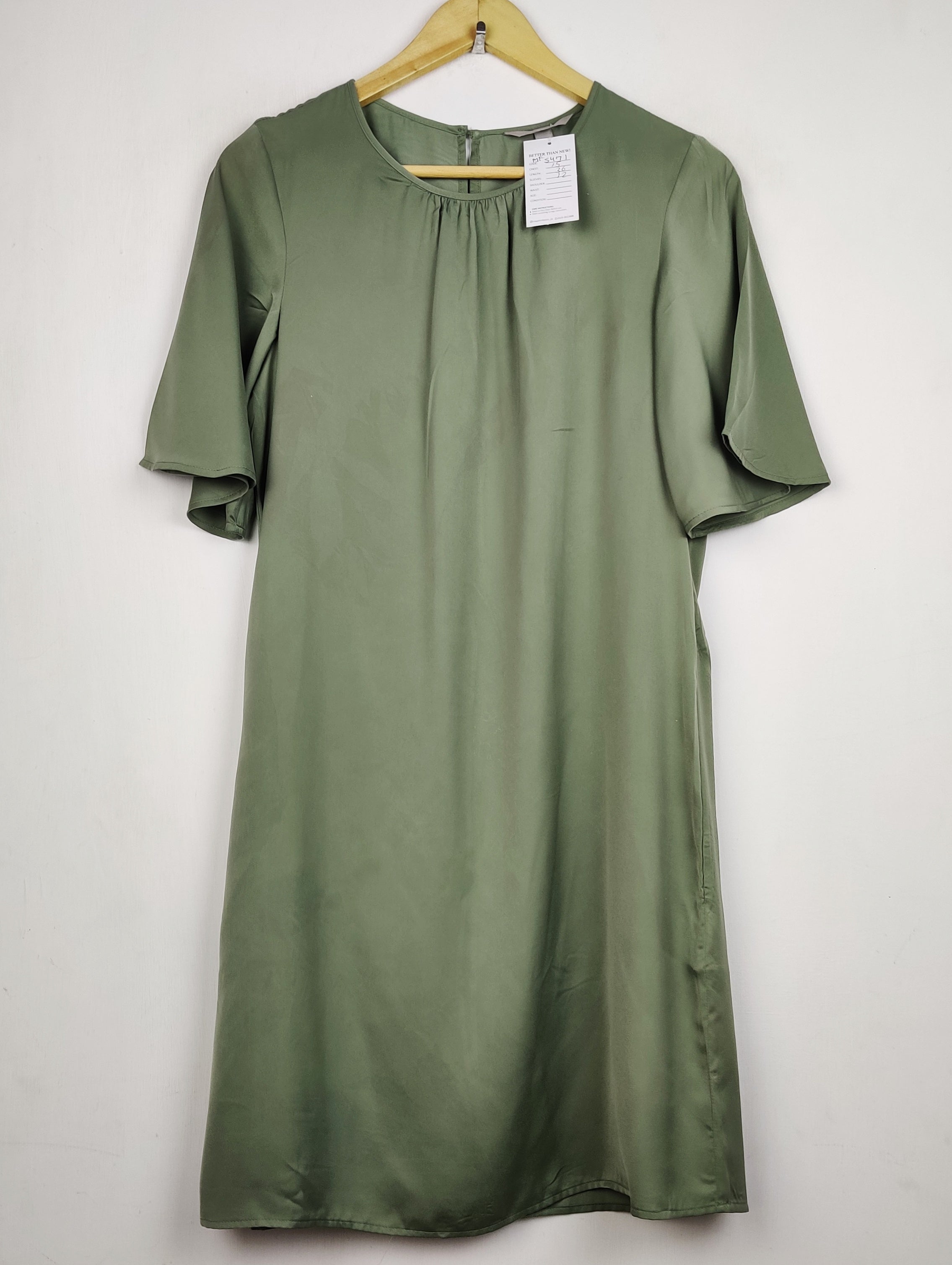 Buy online pre-used pre-loved 100% authentic & Original branded H&M (MF-5471) available in Pakistan. Top international brands avilable.