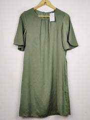 Buy online pre-used pre-loved 100% authentic & Original branded H&M (MF-5471) available in Pakistan. Top international brands avilable.