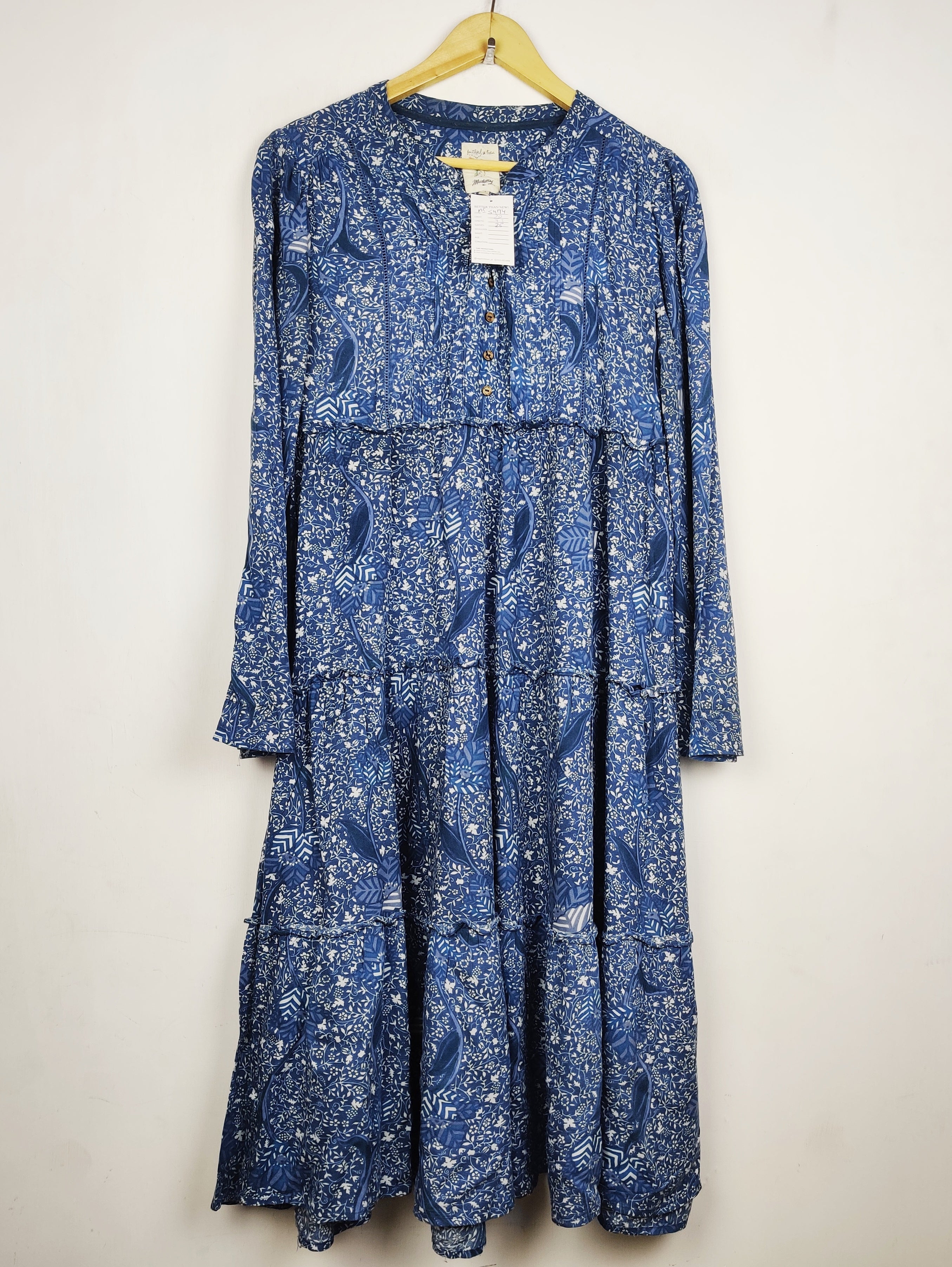 Buy online pre-used pre-loved 100% authentic & Original branded Unknown Brand (MF-5474) available in Pakistan. Top international brands avilable.