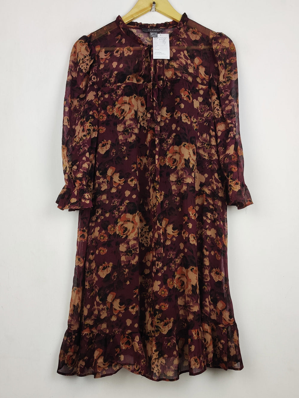 Buy online pre-used pre-loved 100% authentic & Original branded Primark (MF-5483) available in Pakistan. Top international brands avilable.