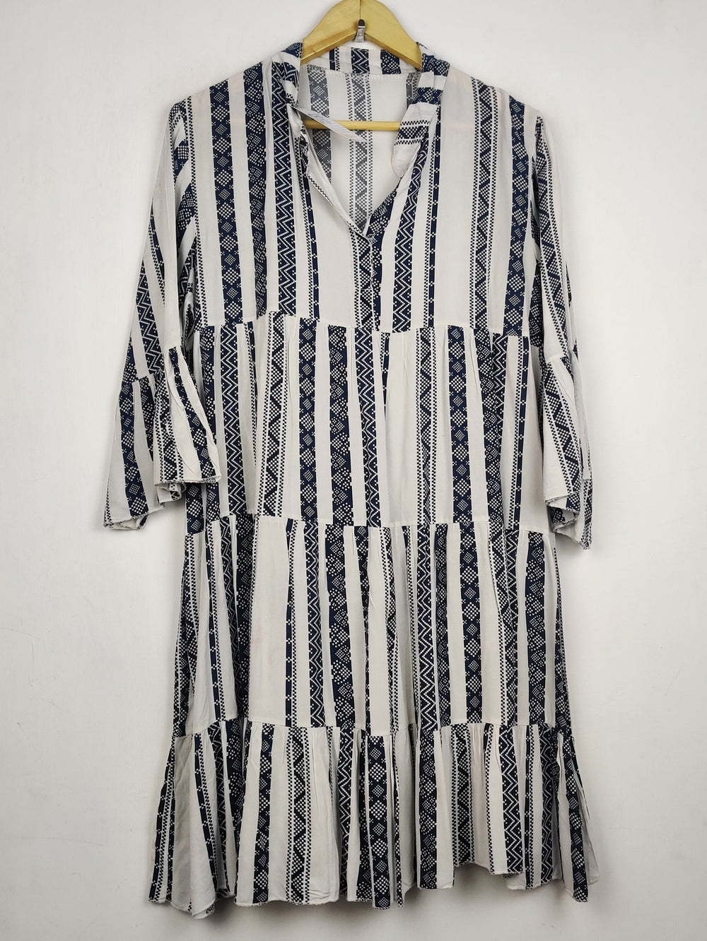 Buy online pre-used pre-loved 100% authentic & Original branded Unknown Brand (MF-5485) available in Pakistan. Top international brands avilable.