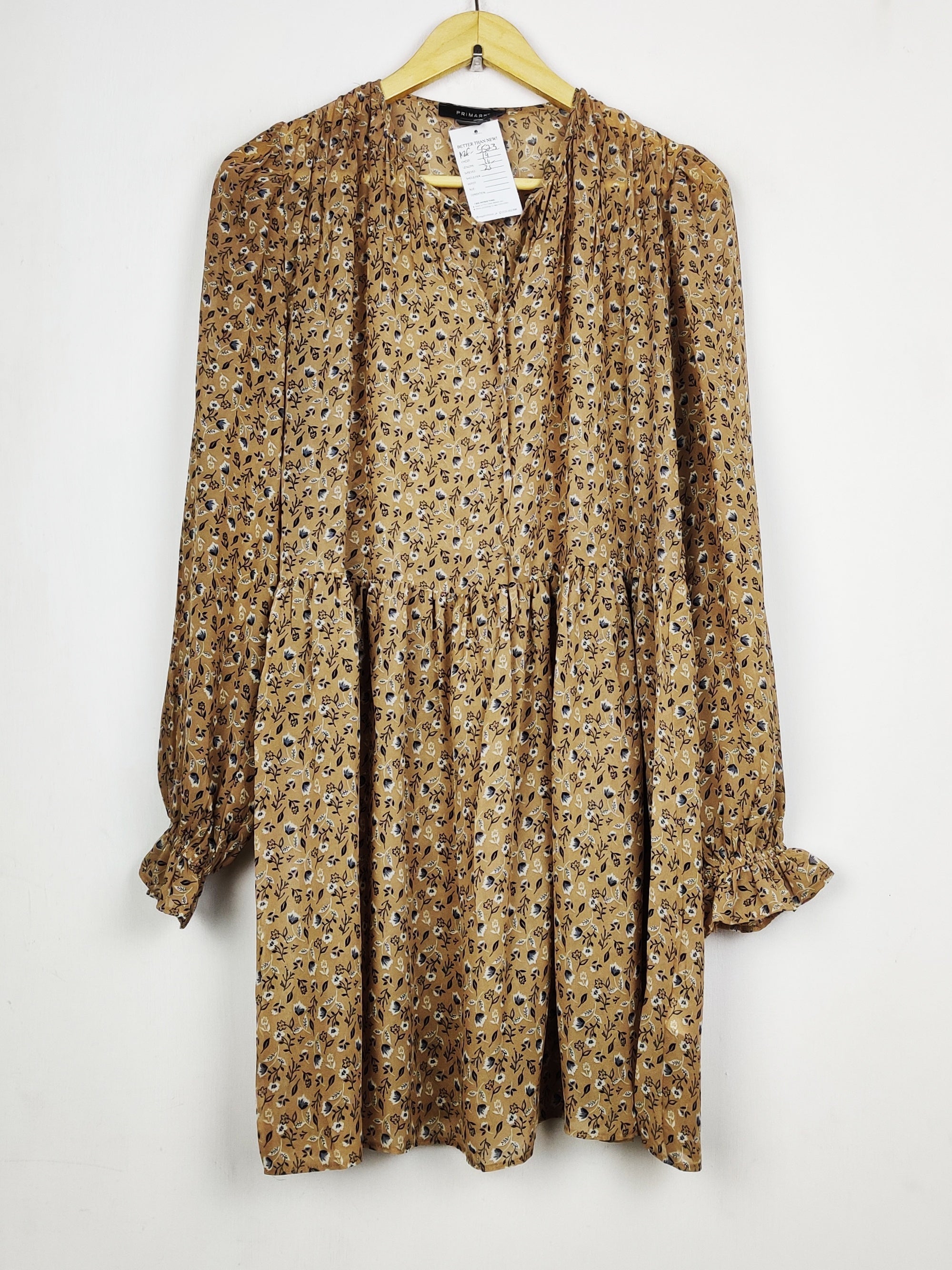 Buy online pre-used pre-loved 100% authentic & Original branded Primark (MF-5523) available in Pakistan. Top international brands avilable.