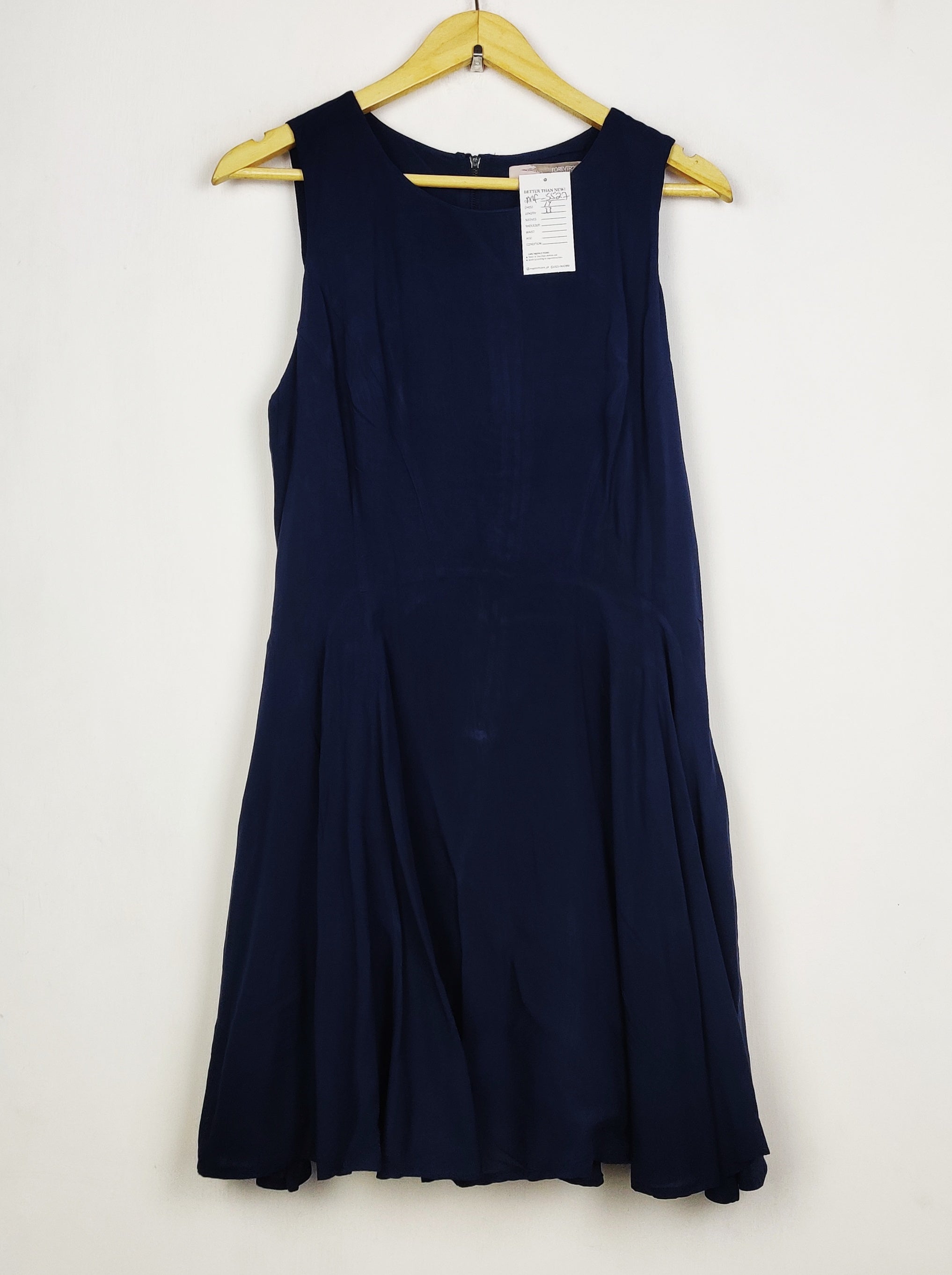 Buy online pre-used pre-loved 100% authentic & Original branded Forever 21 (MF-5527) available in Pakistan. Top international brands avilable.