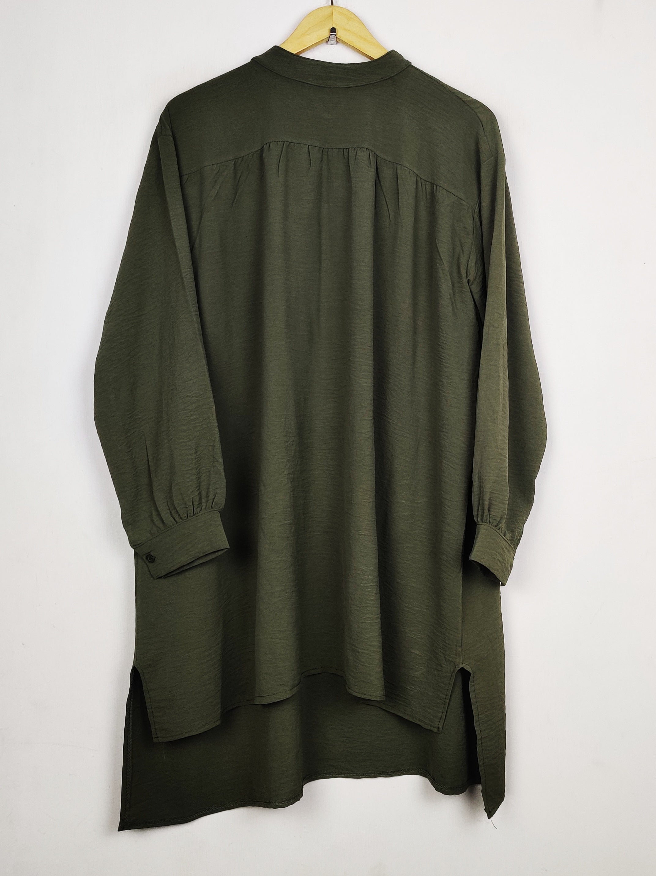 Buy online pre-used pre-loved 100% authentic & Original branded Unknown Brand (MF-5551) available in Pakistan. Top international brands avilable.