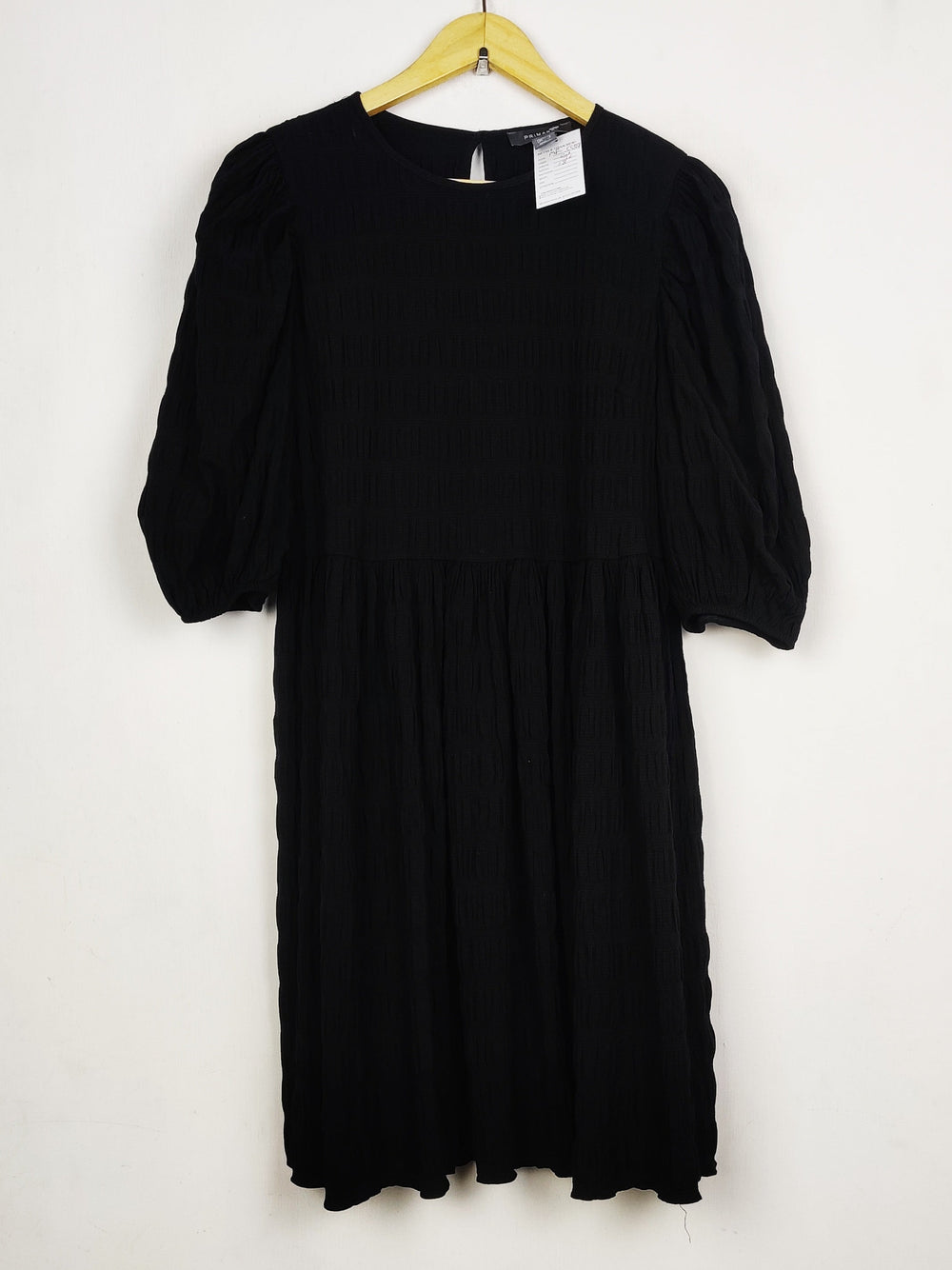 Buy online pre-used pre-loved 100% authentic & Original branded Primark (MF-5557) available in Pakistan. Top international brands avilable.