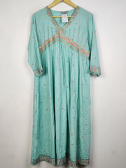 Buy online pre-used pre-loved 100% authentic & Original branded Pragya (MF-5577) available in Pakistan. Top international brands avilable.