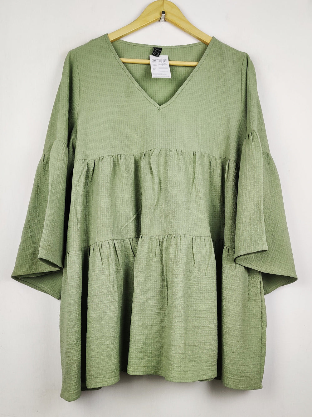 Buy online pre-used pre-loved 100% authentic & Original branded Shein (MF-5580) available in Pakistan. Top international brands avilable.