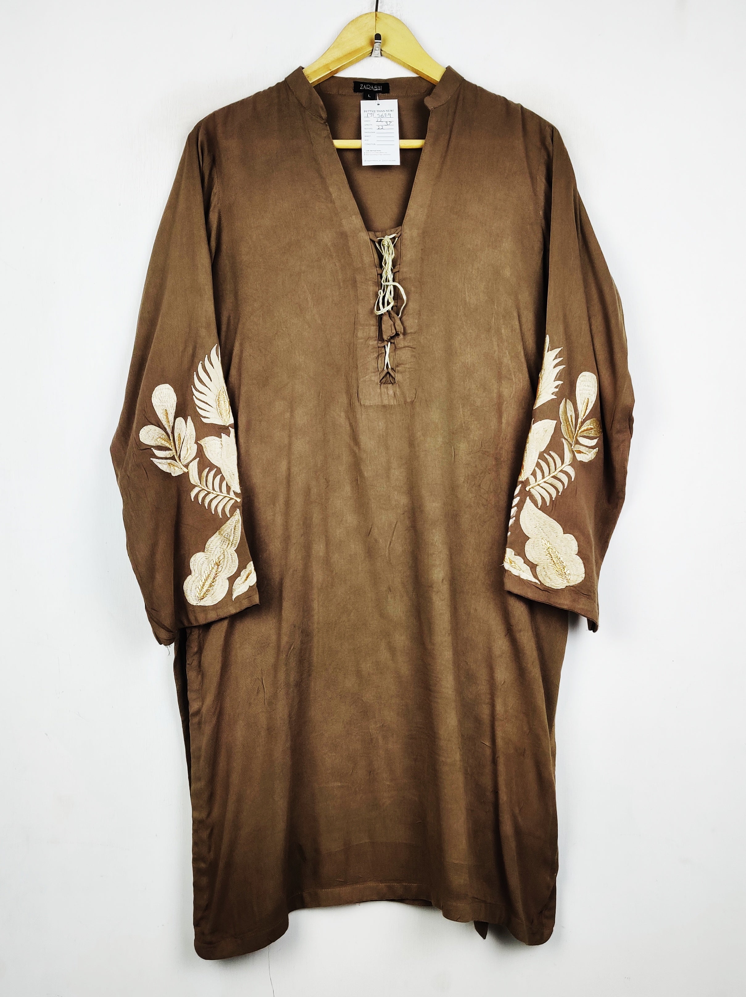 Buy online pre-used pre-loved 100% authentic & Original branded Zarashi (MF-5629) available in Pakistan. Top international brands avilable.