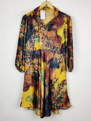 Buy online pre-used pre-loved 100% authentic & Original branded Silk (MF-5634) available in Pakistan. Top international brands avilable.
