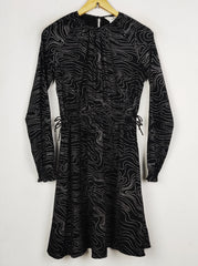 Buy online pre-used pre-loved 100% authentic & Original branded H&M (MF-5652) available in Pakistan. Top international brands avilable.