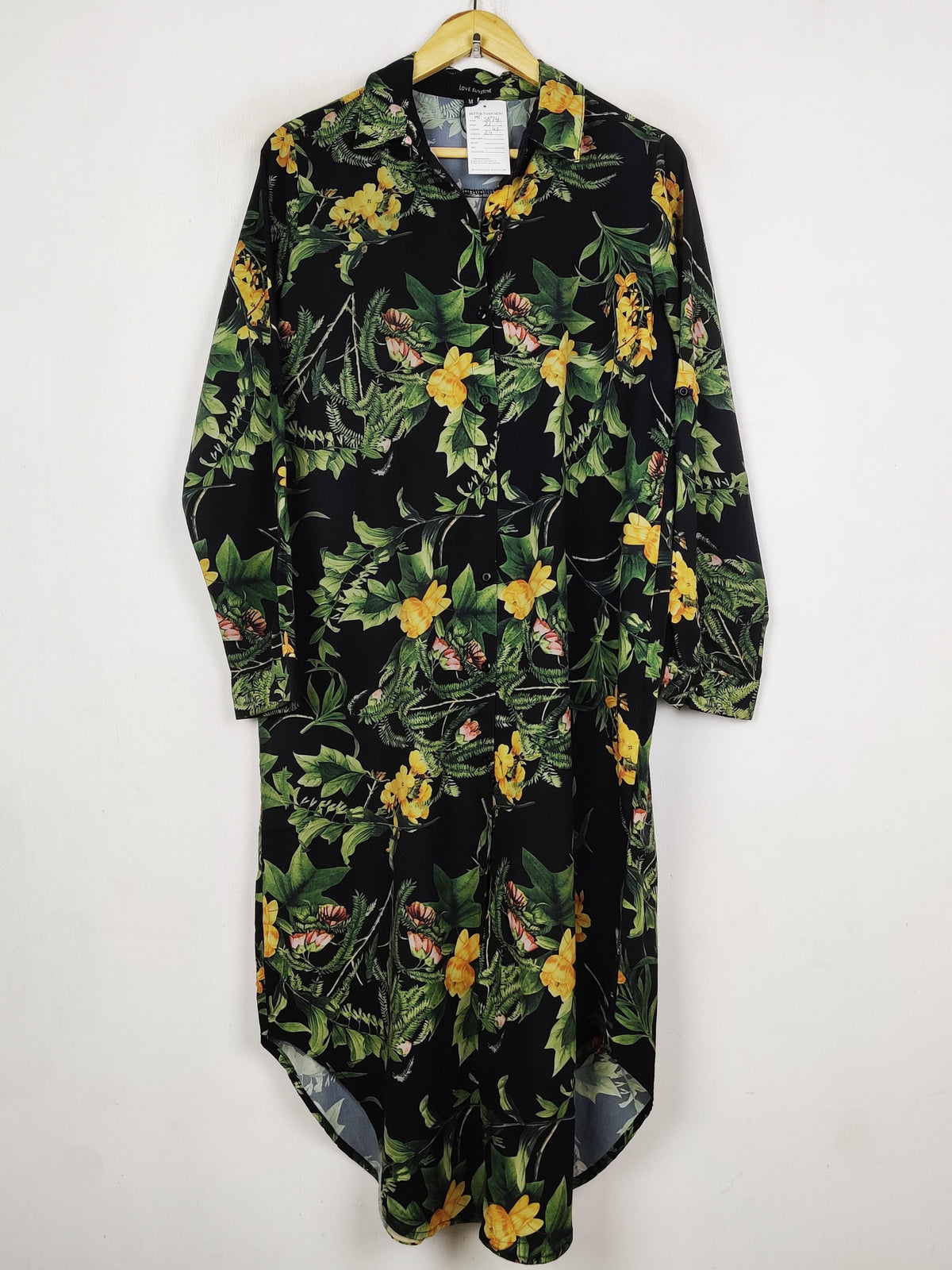 Buy online pre-used pre-loved 100% authentic & Original branded Love Sunshine (MF-5674) available in Pakistan. Top international brands avilable.