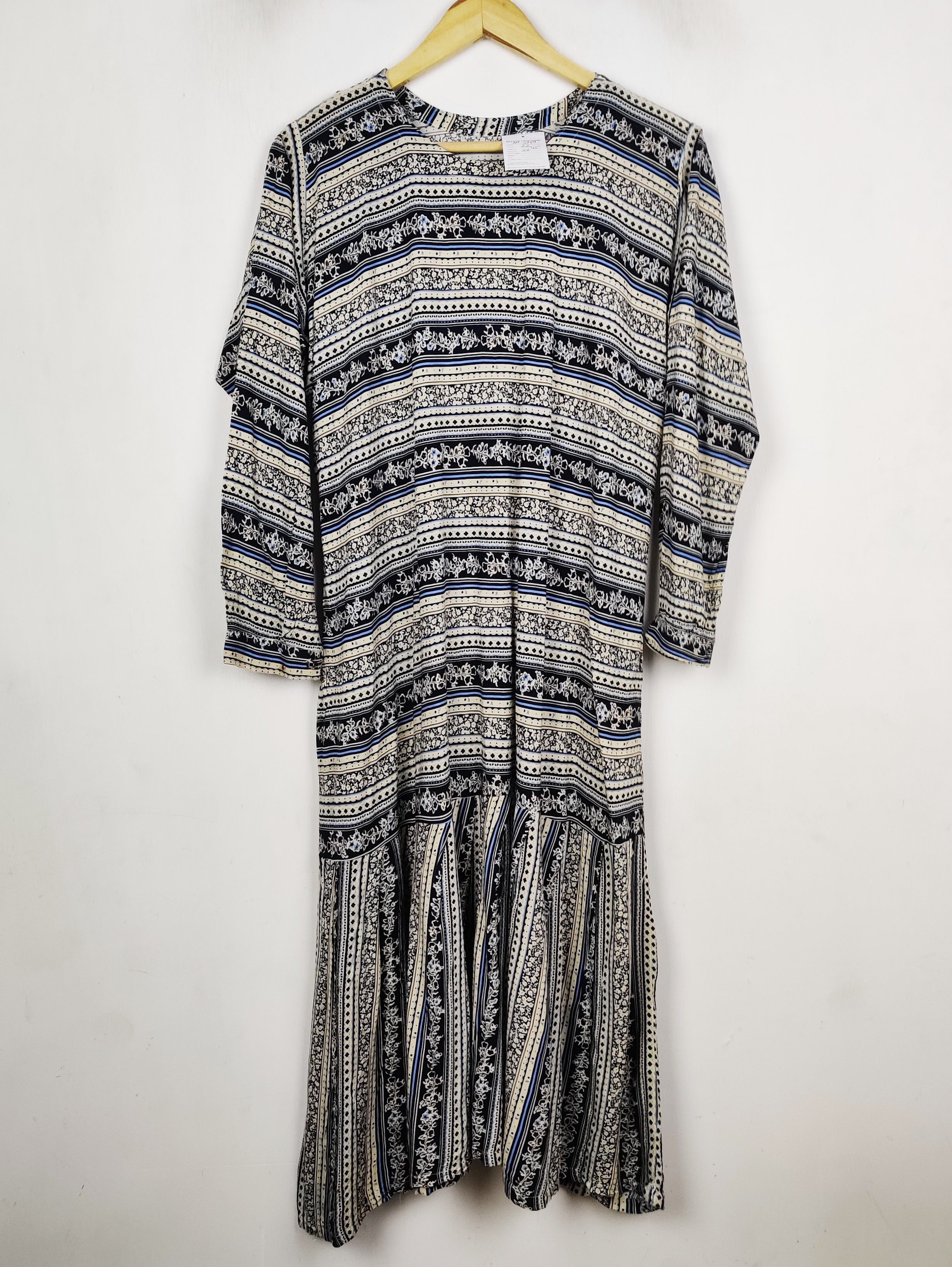 Buy online pre-used pre-loved 100% authentic & Original branded Unknown Brand (MF-5689) available in Pakistan. Top international brands avilable.