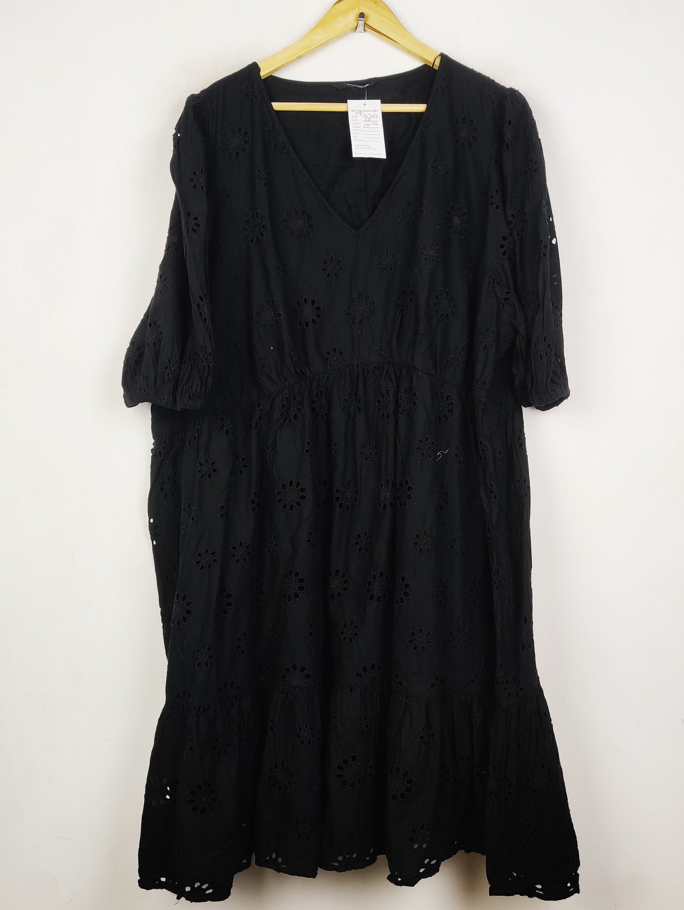 Buy online pre-used pre-loved 100% authentic & Original branded George (MF-5709) available in Pakistan. Top international brands avilable.