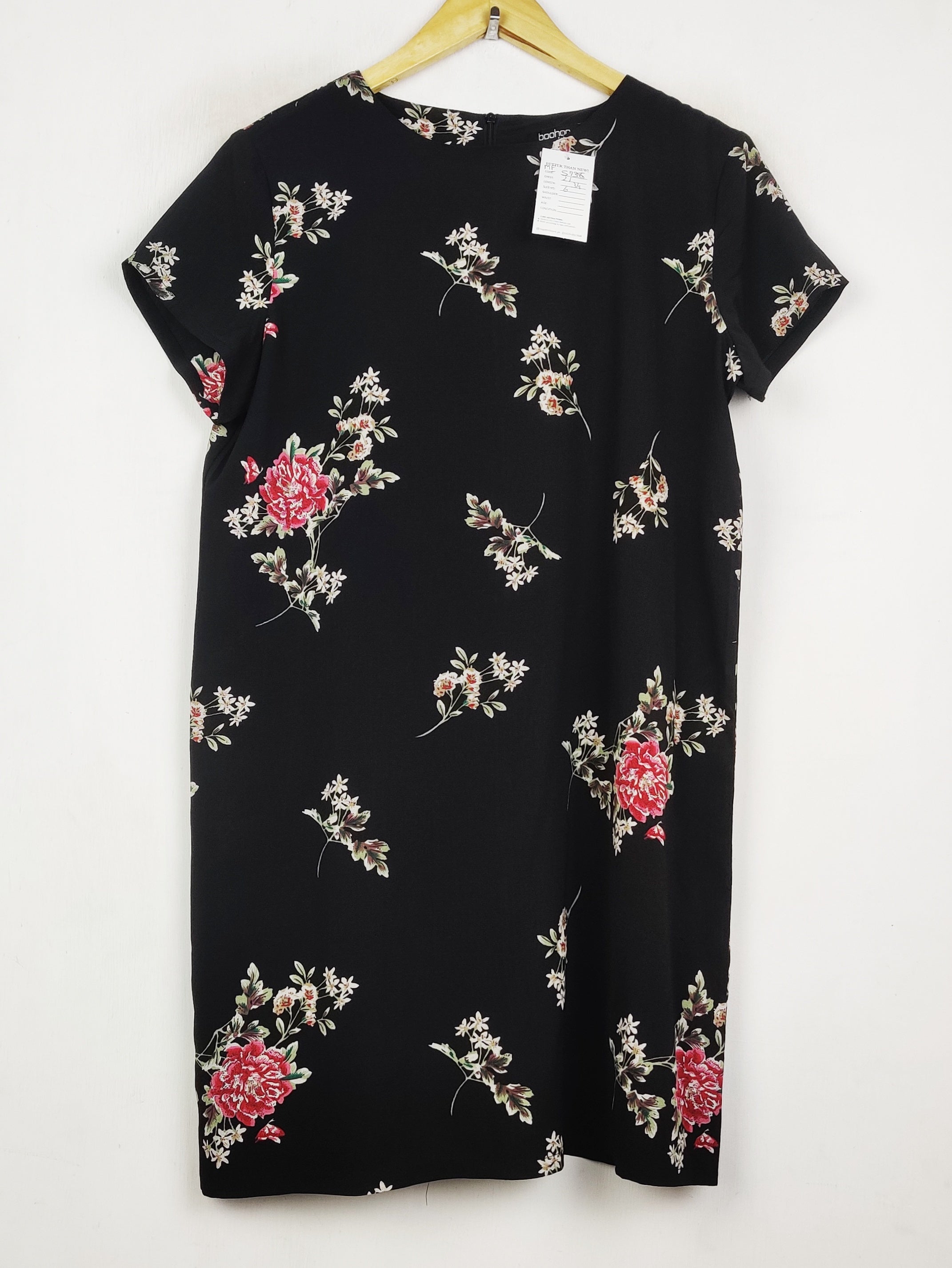 Buy online pre-used pre-loved 100% authentic & Original branded Boohoo (MF-5735) available in Pakistan. Top international brands avilable.
