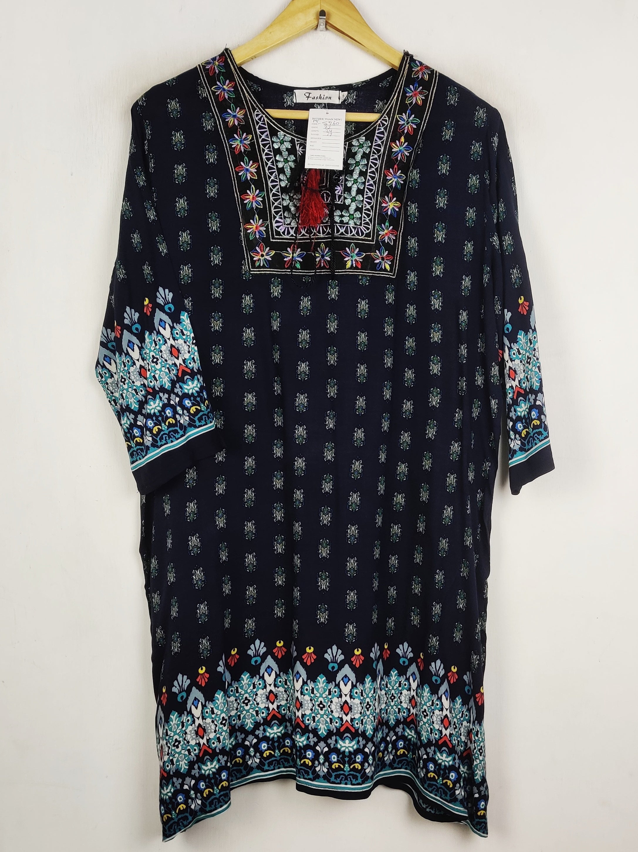 Buy online pre-used pre-loved 100% authentic & Original branded Fashion (MF-5760) available in Pakistan. Top international brands avilable.