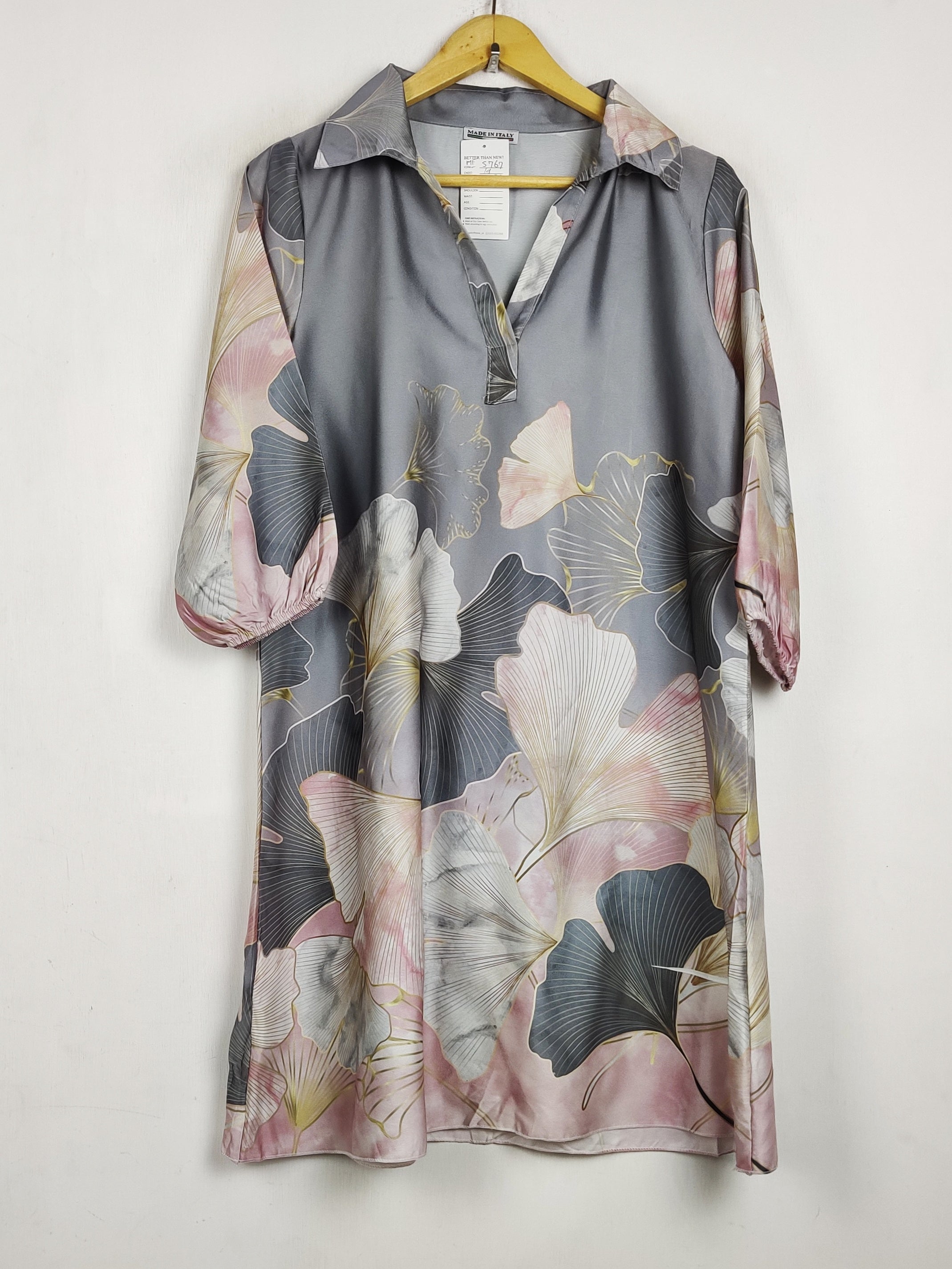 Buy online pre-used pre-loved 100% authentic & Original branded Made It Italy (MF-5767) available in Pakistan. Top international brands avilable.