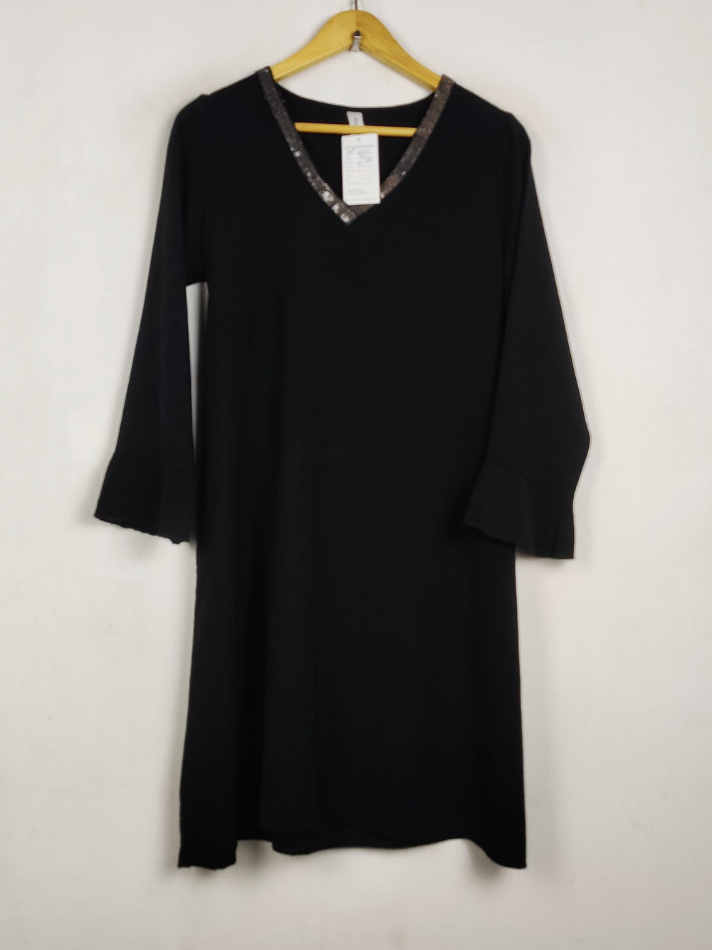 Buy online pre-used pre-loved 100% authentic & Original branded New Collection (MF-5774) available in Pakistan. Top international brands avilable.