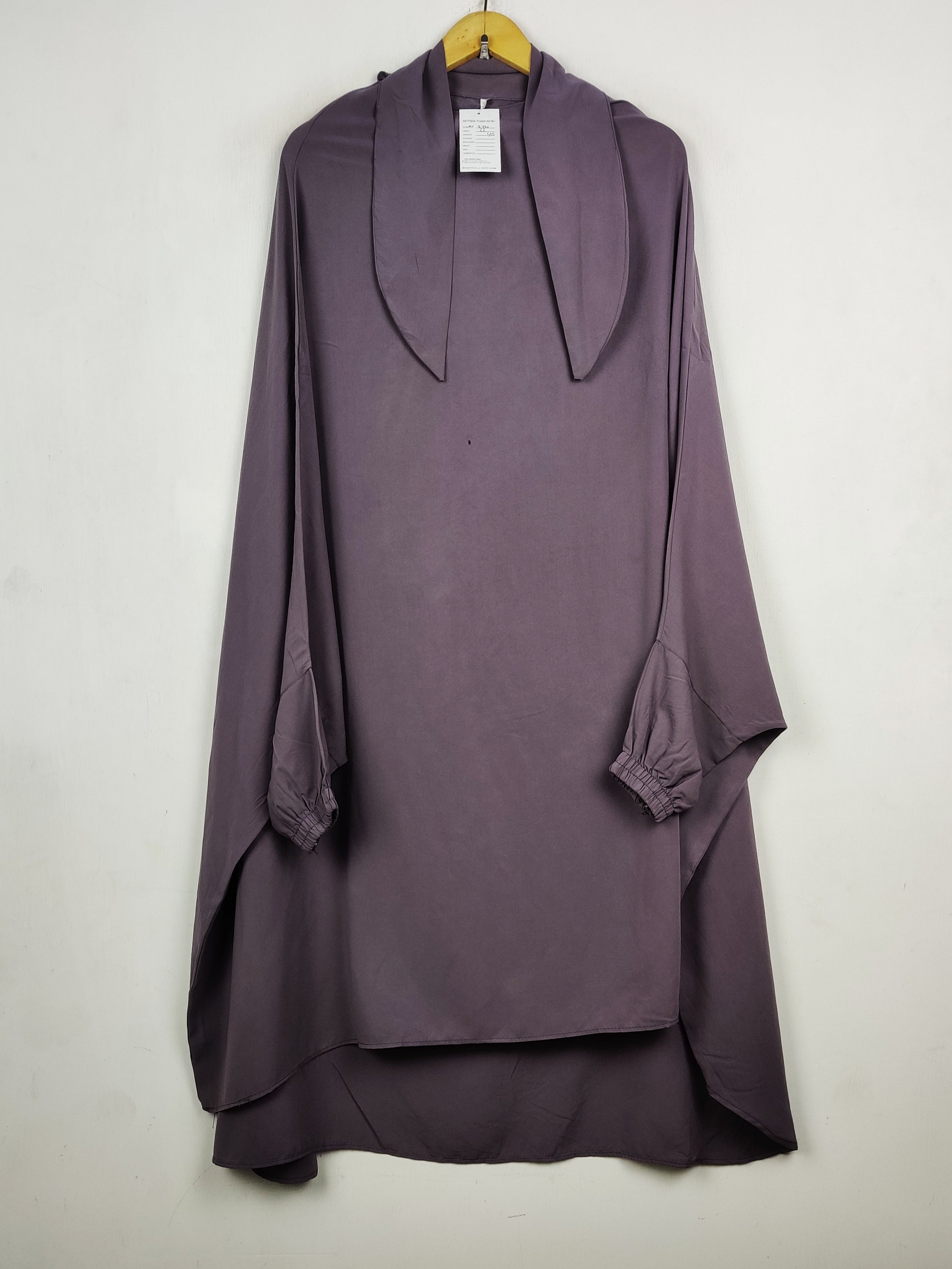Buy online pre-used pre-loved 100% authentic & Original branded Unknown Brand (MF-5790) available in Pakistan. Top international brands avilable.