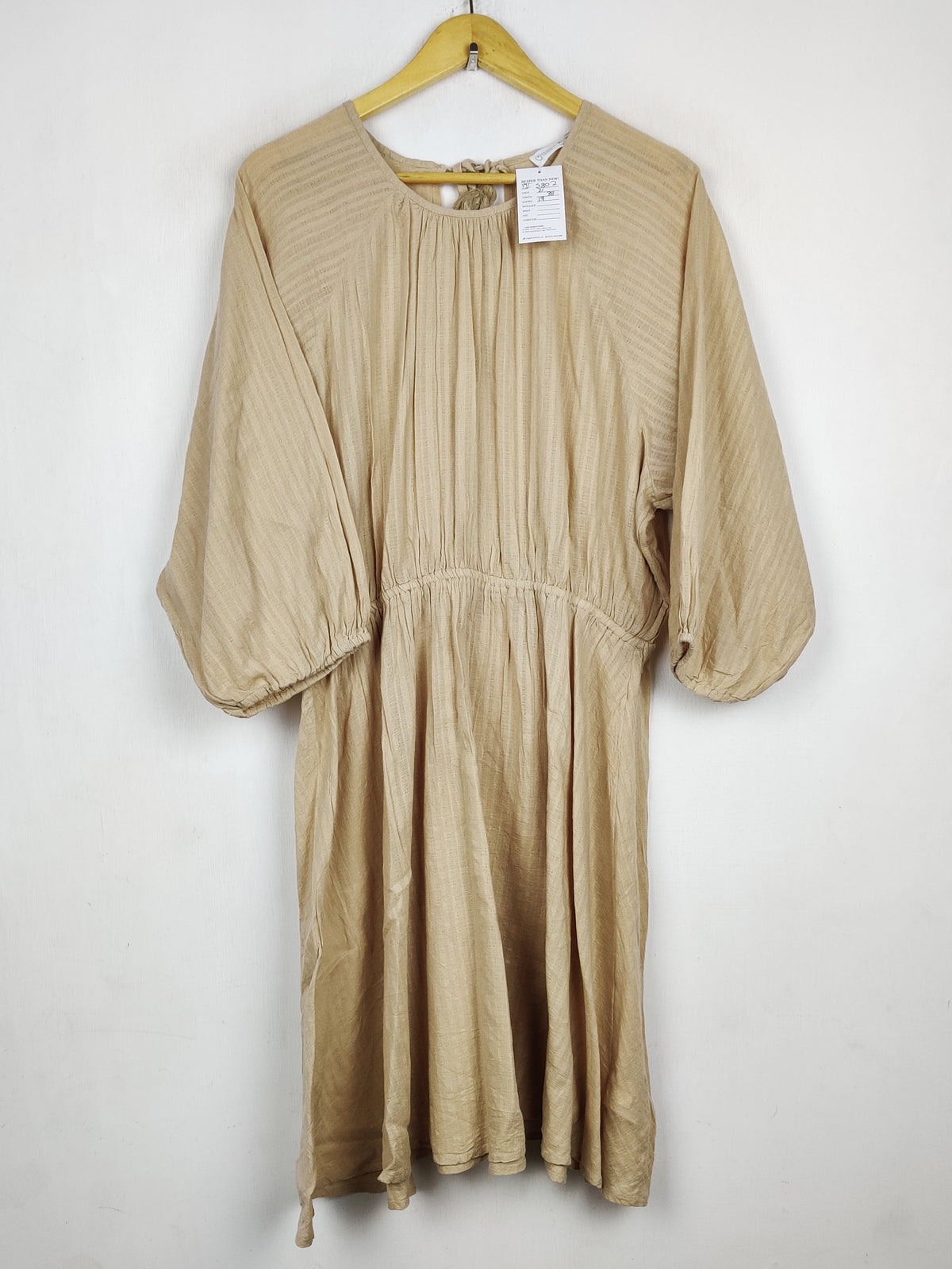 Buy online pre-used pre-loved 100% authentic & Original branded Primark (MF-5802) available in Pakistan. Top international brands avilable.