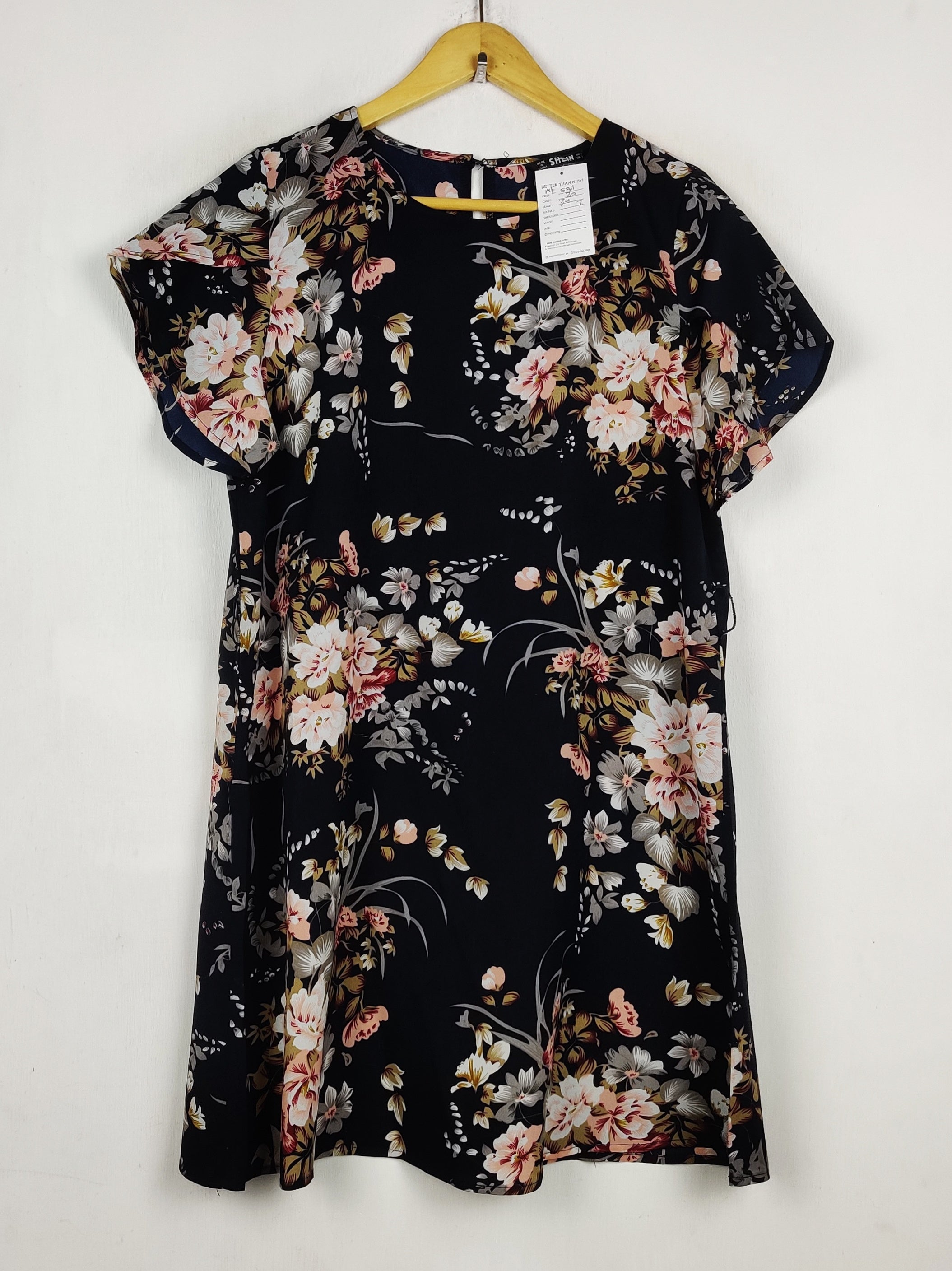 Buy online pre-used pre-loved 100% authentic & Original branded Shein (MF-5811) available in Pakistan. Top international brands avilable.