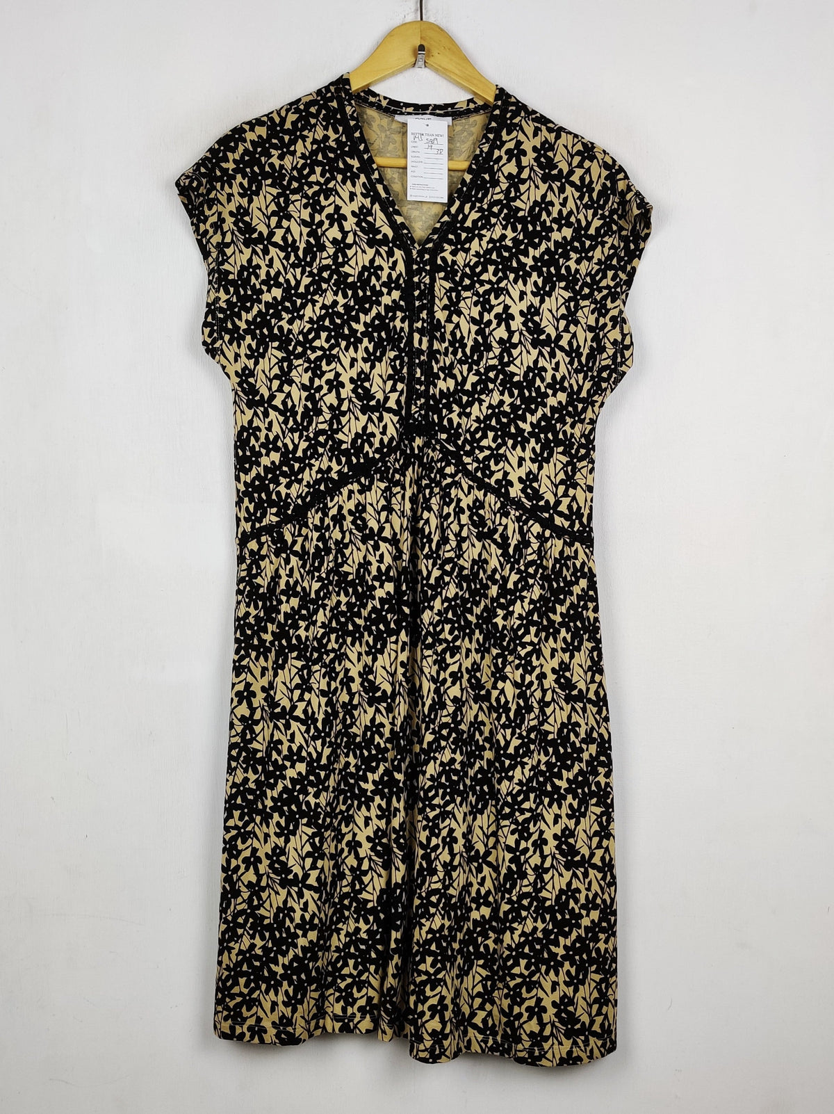 Buy online pre-used pre-loved 100% authentic & Original branded Next (MF-5819) available in Pakistan. Top international brands avilable.
