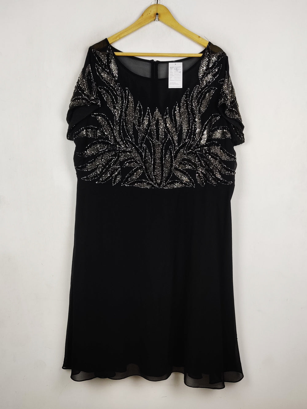 Buy online pre-used pre-loved 100% authentic & Original branded Unknown Brand (MF-5821) available in Pakistan. Top international brands avilable.