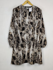 Buy online pre-used pre-loved 100% authentic & Original branded Primark (MF-5828) available in Pakistan. Top international brands avilable.