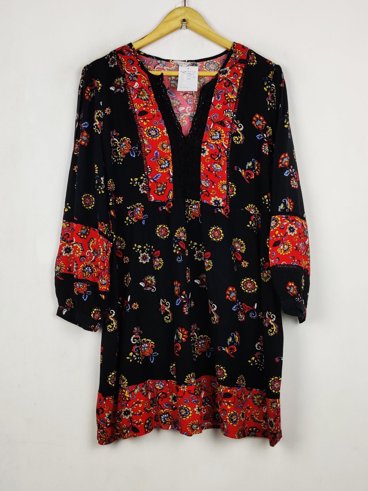 Buy online pre-used pre-loved 100% authentic & Original branded Unknown Brand (MF-5861) available in Pakistan. Top international brands avilable.